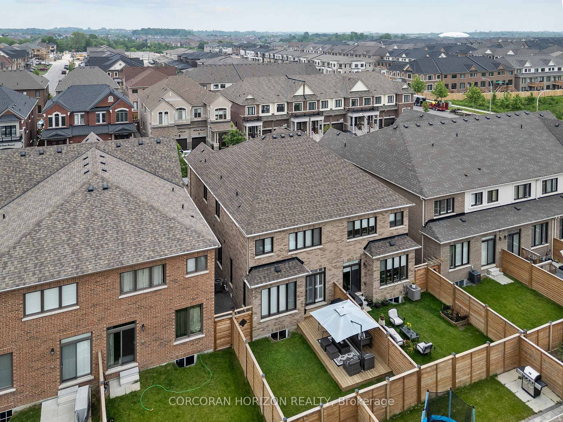 Photo 41 of 39 Louise Crescent, Whitby, Rural Whitby — HOMEH