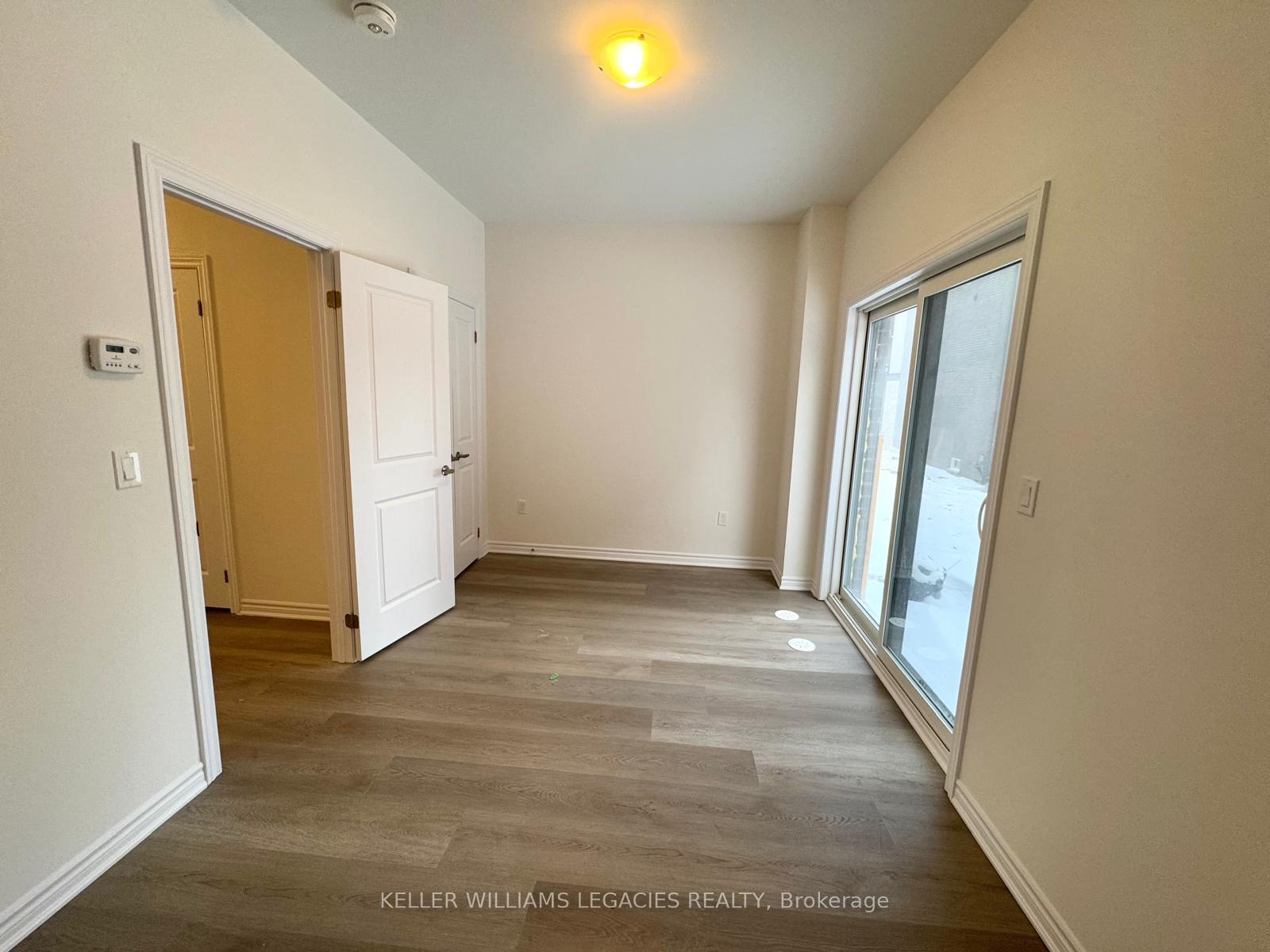 Photo 6 of 130 Wascana Road, Vaughan, Elder Mills — HOMEH