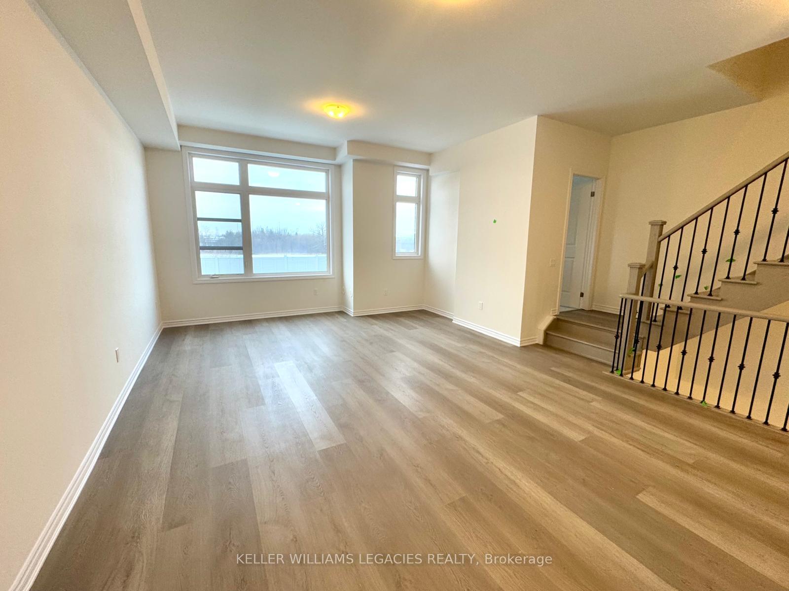 Photo 10 of 130 Wascana Road, Vaughan, Elder Mills — HOMEH