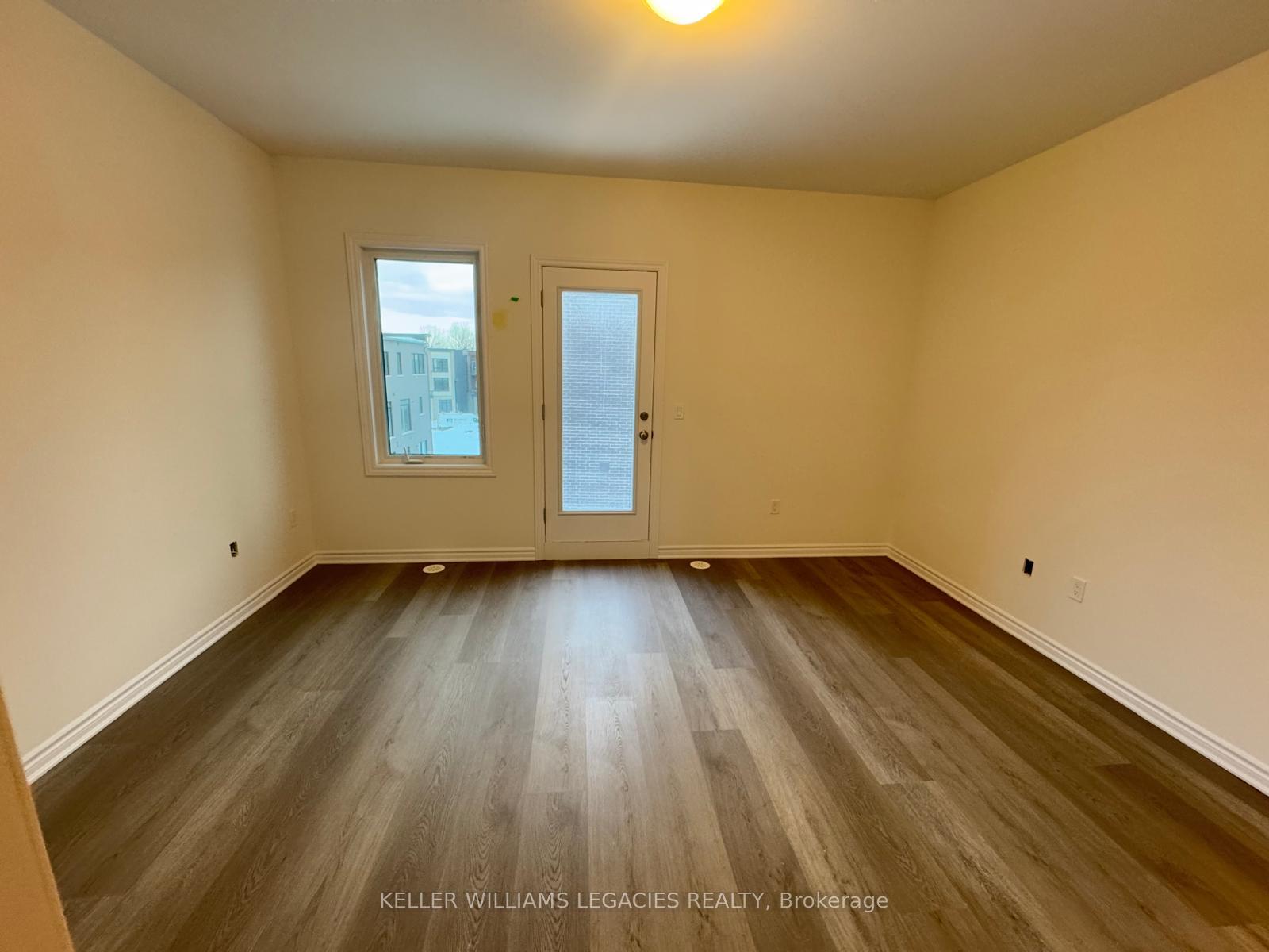 Photo 12 of 130 Wascana Road, Vaughan, Elder Mills — HOMEH