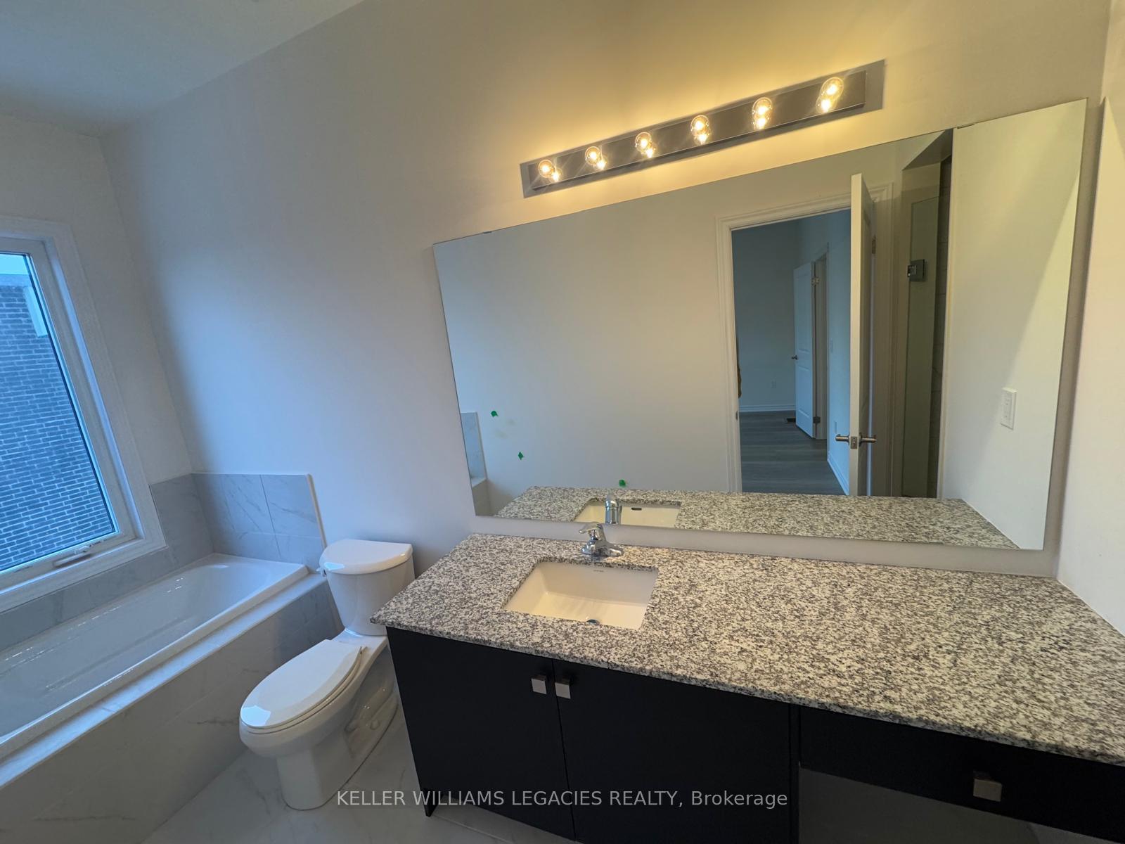 Photo 13 of 130 Wascana Road, Vaughan, Elder Mills — HOMEH