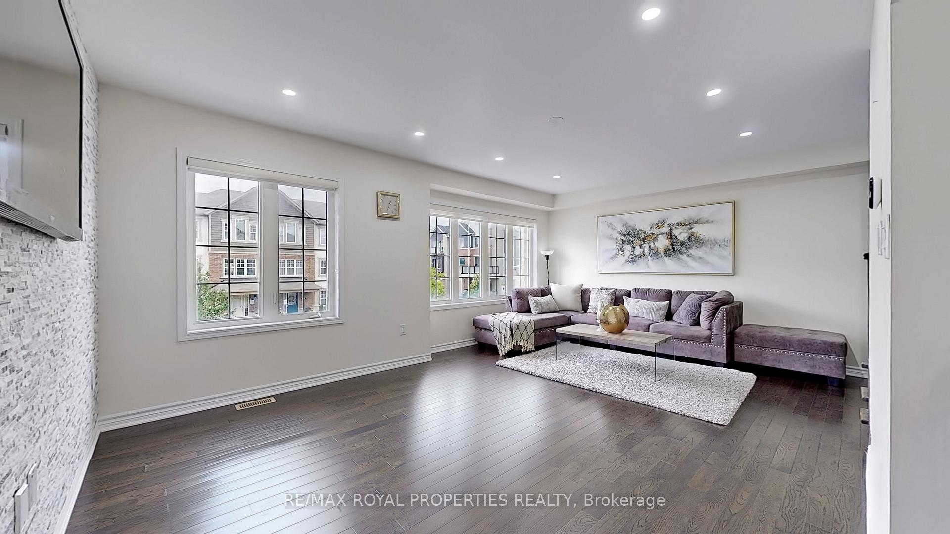 Photo 5 of 2773 Sapphire Drive, Pickering, Rural Pickering — HOMEH