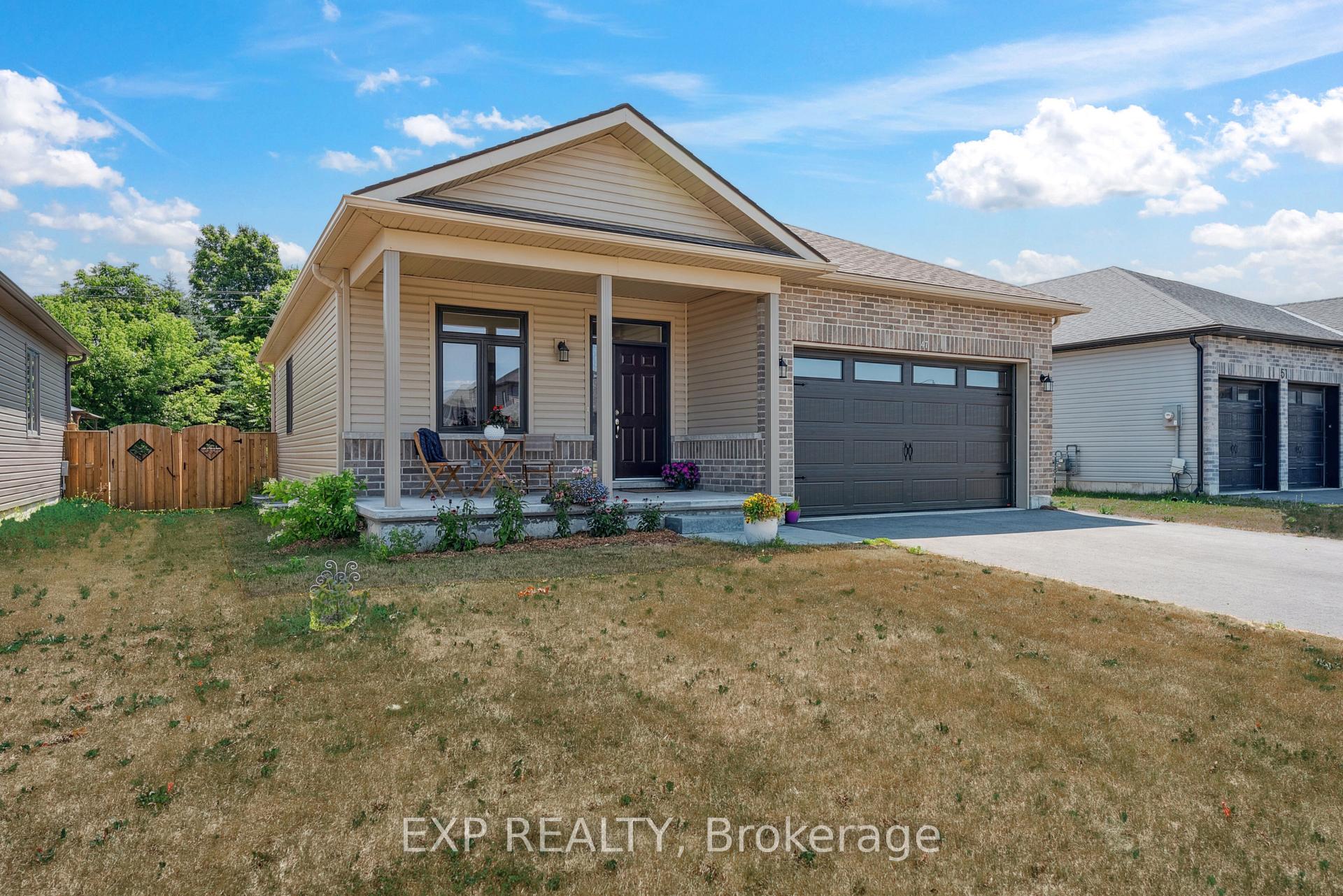 Photo 2 of 47 Allen Street, Prince Edward County, Picton Ward — HOMEH