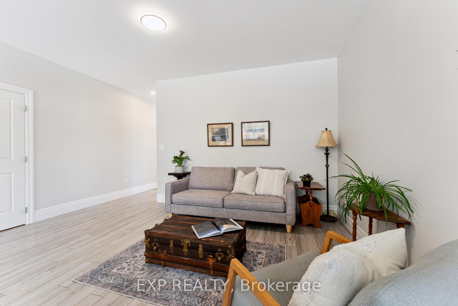 Photo 7 of 47 Allen Street, Prince Edward County, Picton Ward — HOMEH