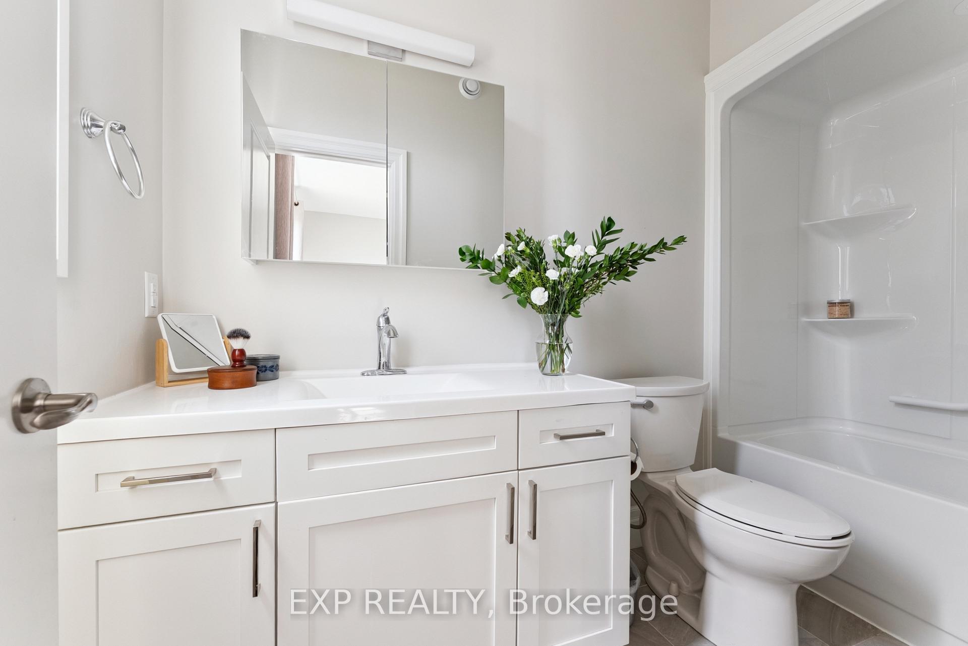 Photo 12 of 47 Allen Street, Prince Edward County, Picton Ward — HOMEH