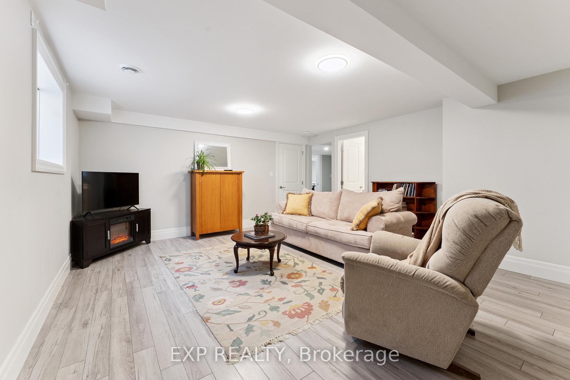 Photo 17 of 47 Allen Street, Prince Edward County, Picton Ward — HOMEH