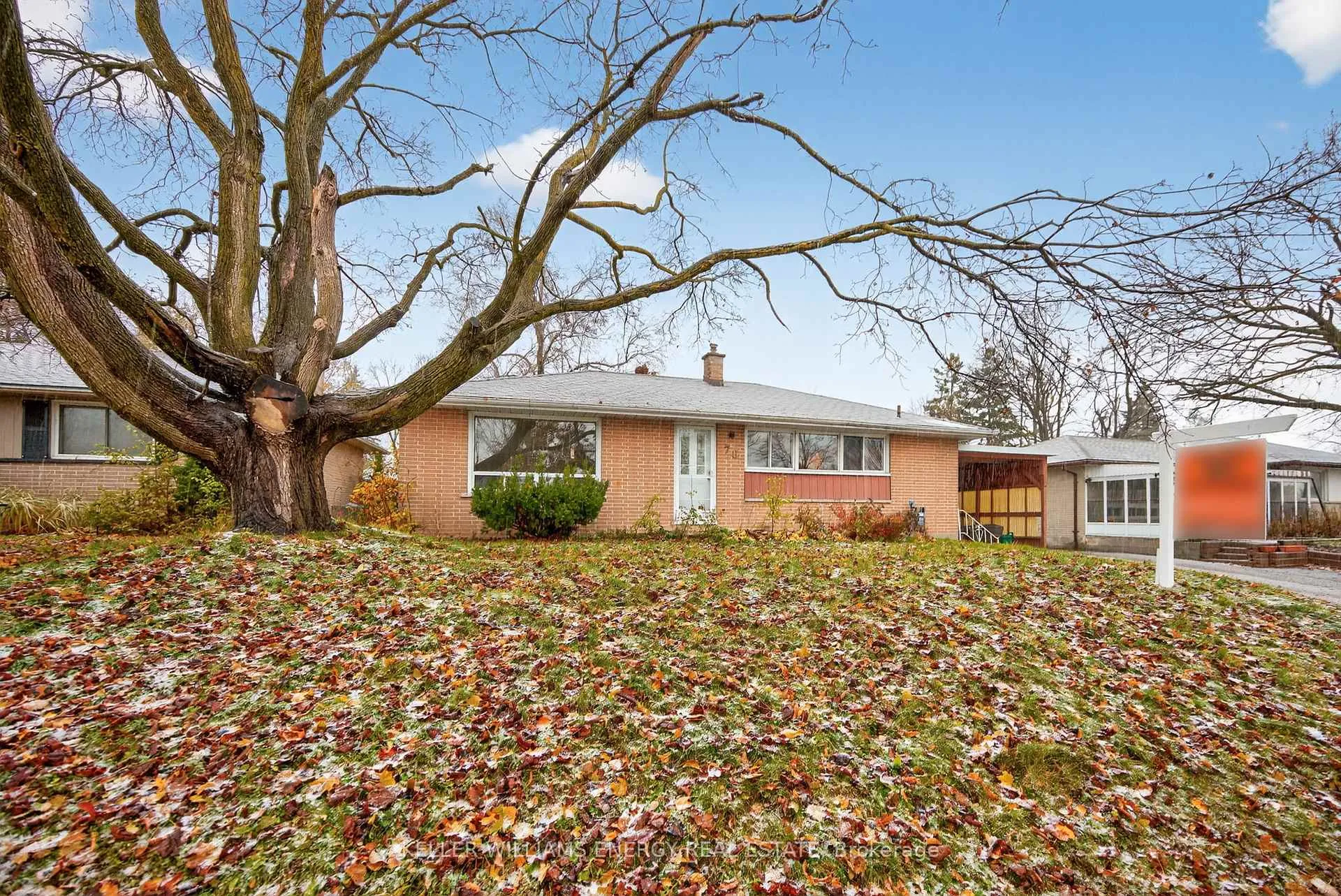 Photo 3 of 76 Rose Street, Barrie, Wellington — HOMEH