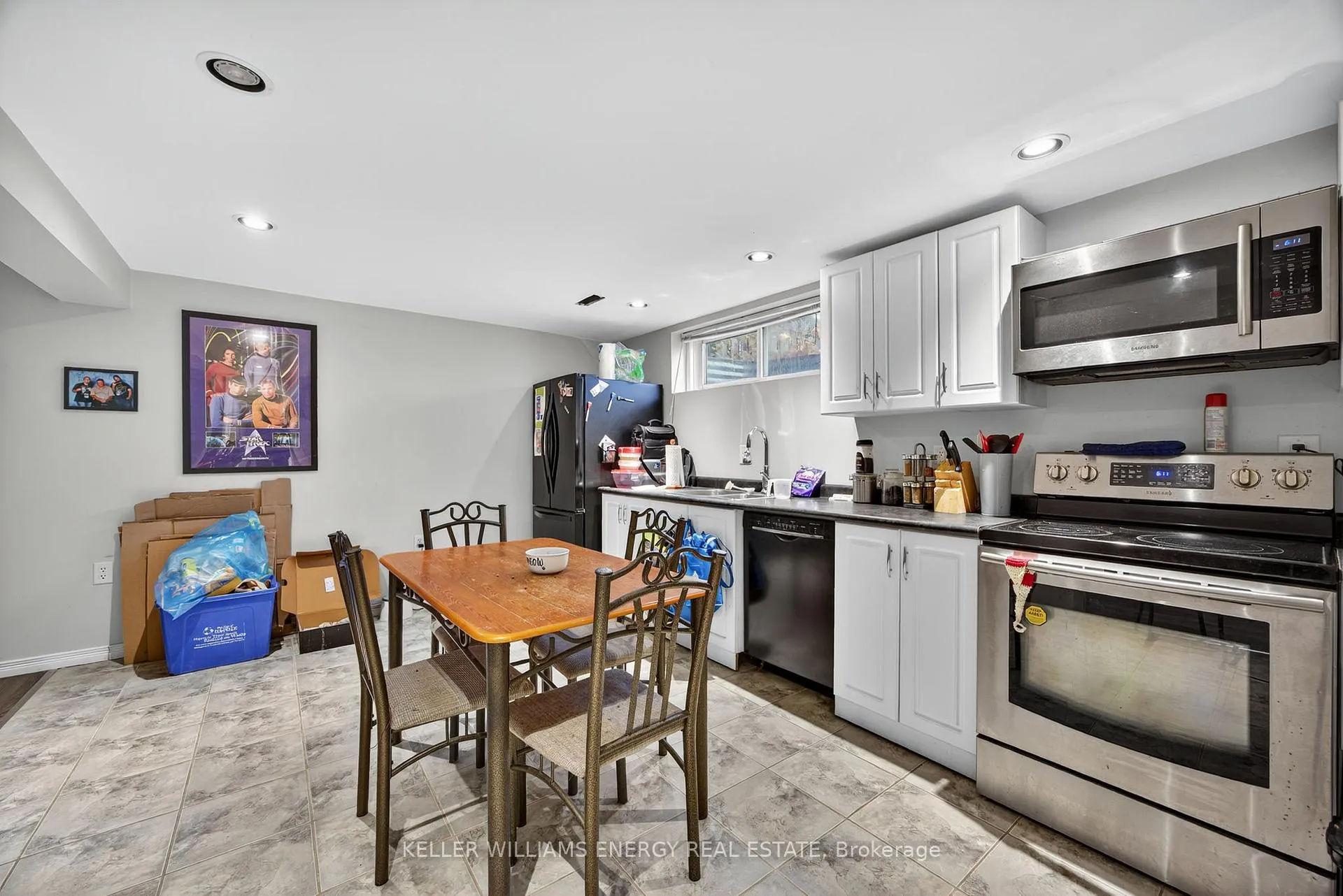 Photo 32 of 76 Rose Street, Barrie, Wellington — HOMEH