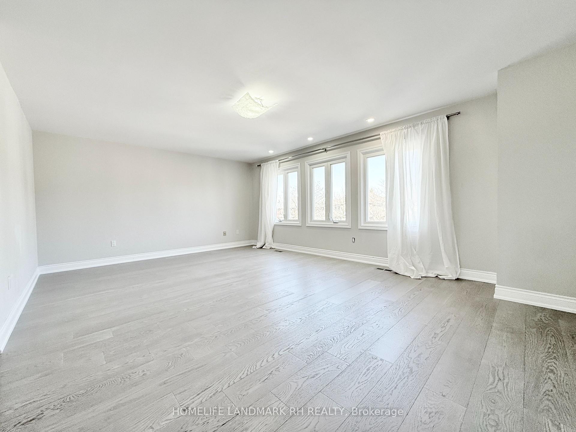 Photo 18 of 138 Strathearn Avenue, Richmond Hill, Bayview Hill — HOMEH