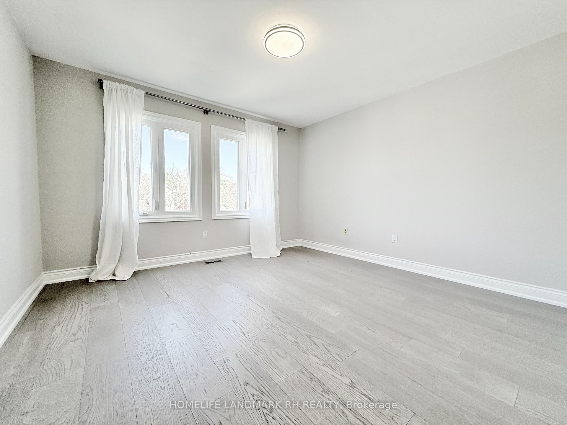 Photo 24 of 138 Strathearn Avenue, Richmond Hill, Bayview Hill — HOMEH