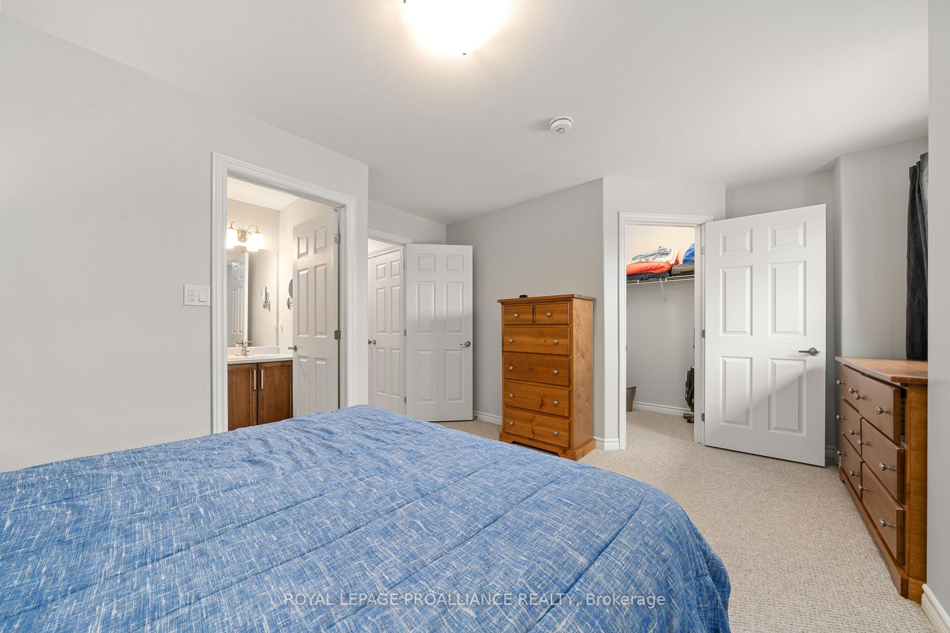 Photo 17 of 45 Ledgerock Court, Quinte West, Sidney Ward — HOMEH