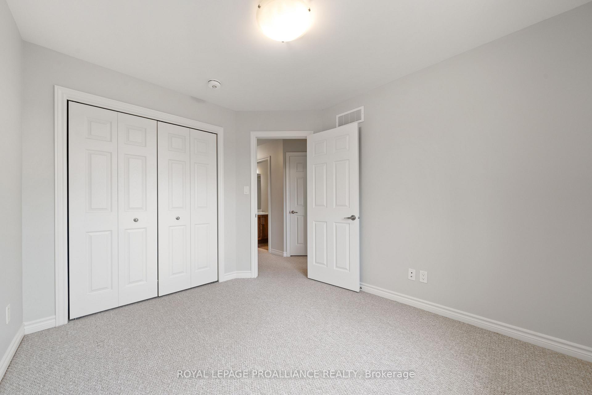 Photo 23 of 45 Ledgerock Court, Quinte West, Sidney Ward — HOMEH