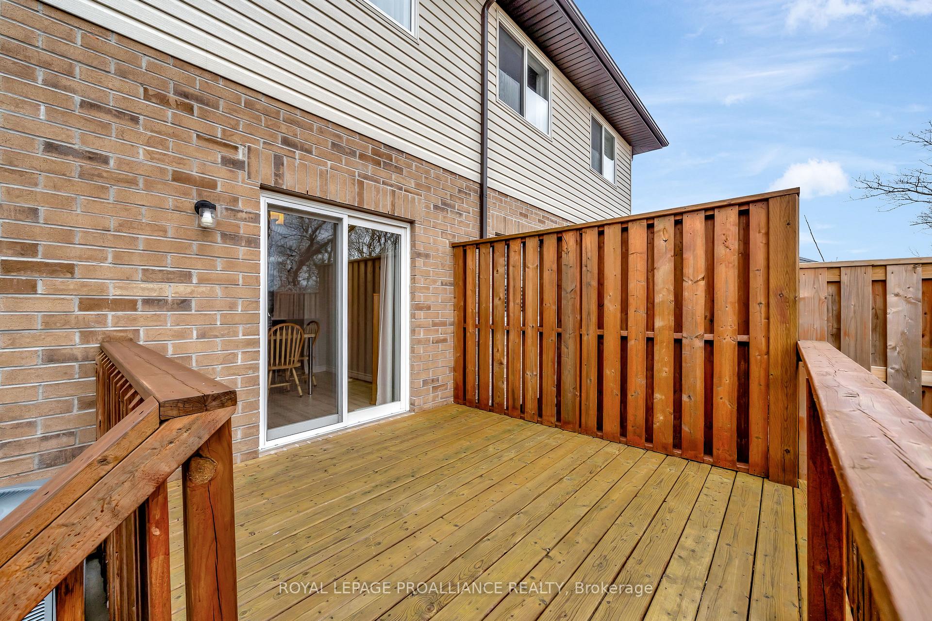 Photo 26 of 45 Ledgerock Court, Quinte West, Sidney Ward — HOMEH