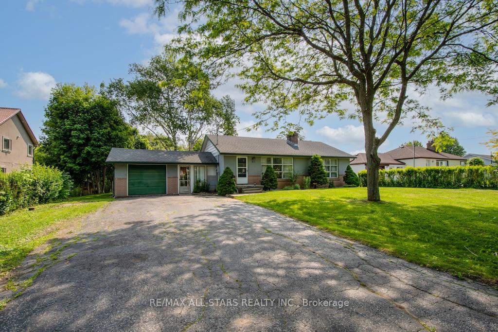 Photo 3 of 59 Queens Road, Whitby, Rural Whitby — HOMEH