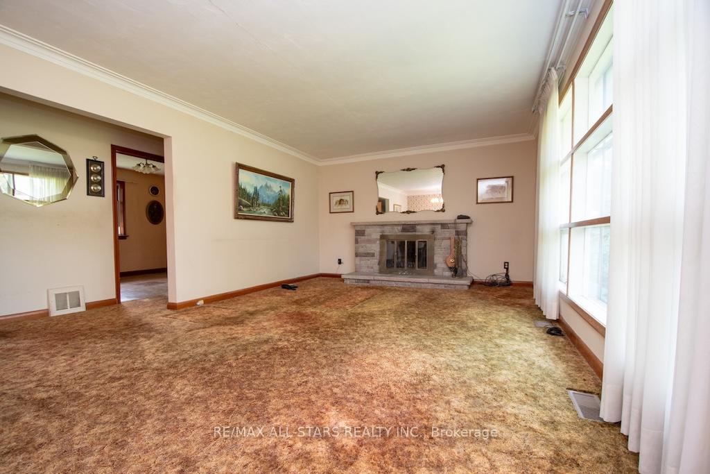 Photo 7 of 59 Queens Road, Whitby, Rural Whitby — HOMEH