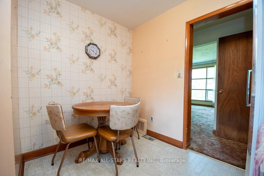 Photo 12 of 59 Queens Road, Whitby, Rural Whitby — HOMEH
