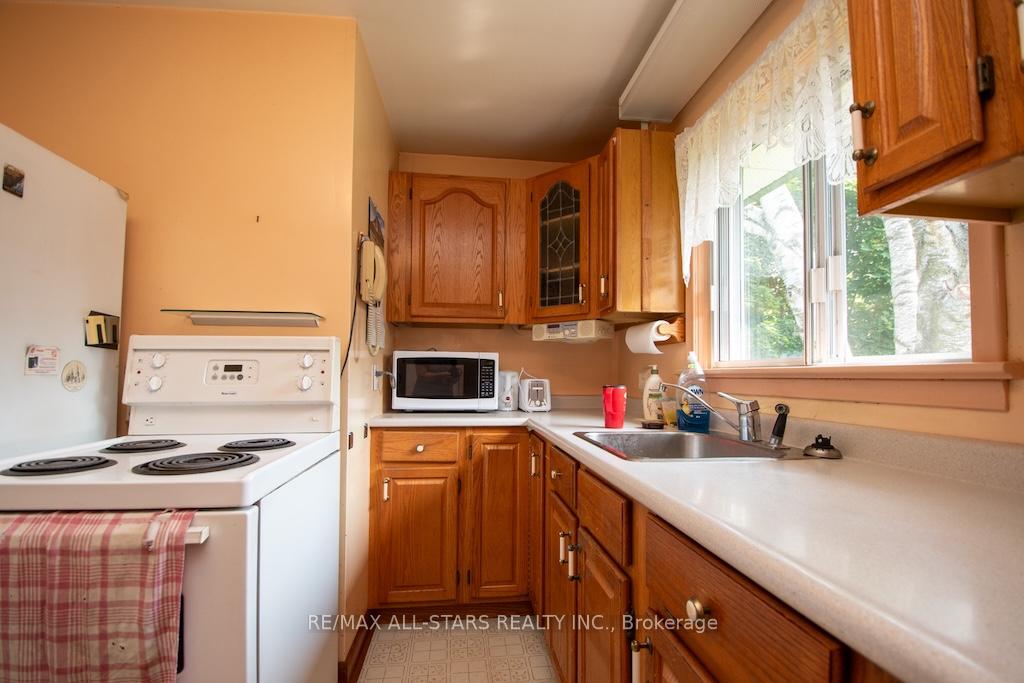 Photo 14 of 59 Queens Road, Whitby, Rural Whitby — HOMEH