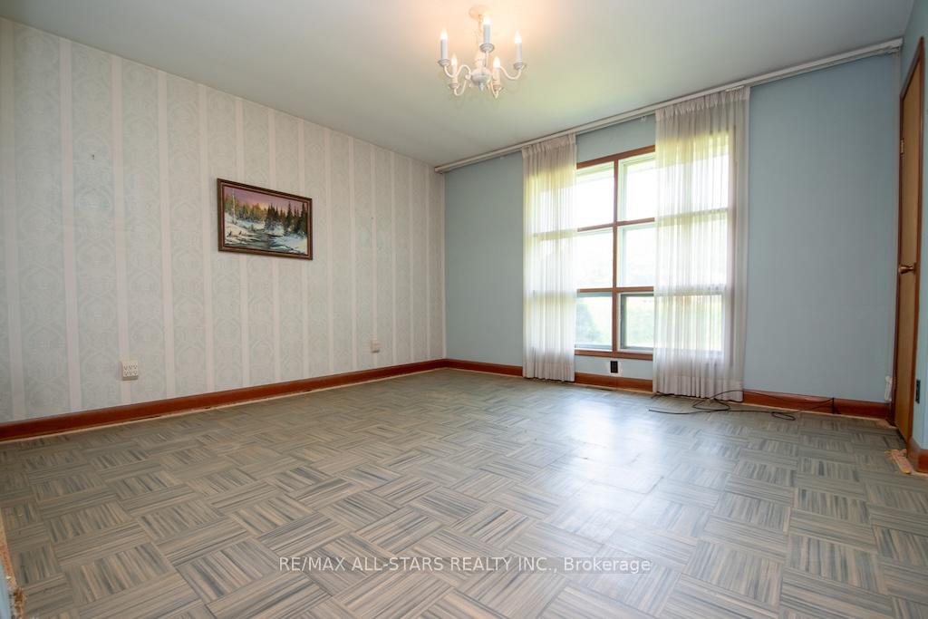 Photo 19 of 59 Queens Road, Whitby, Rural Whitby — HOMEH
