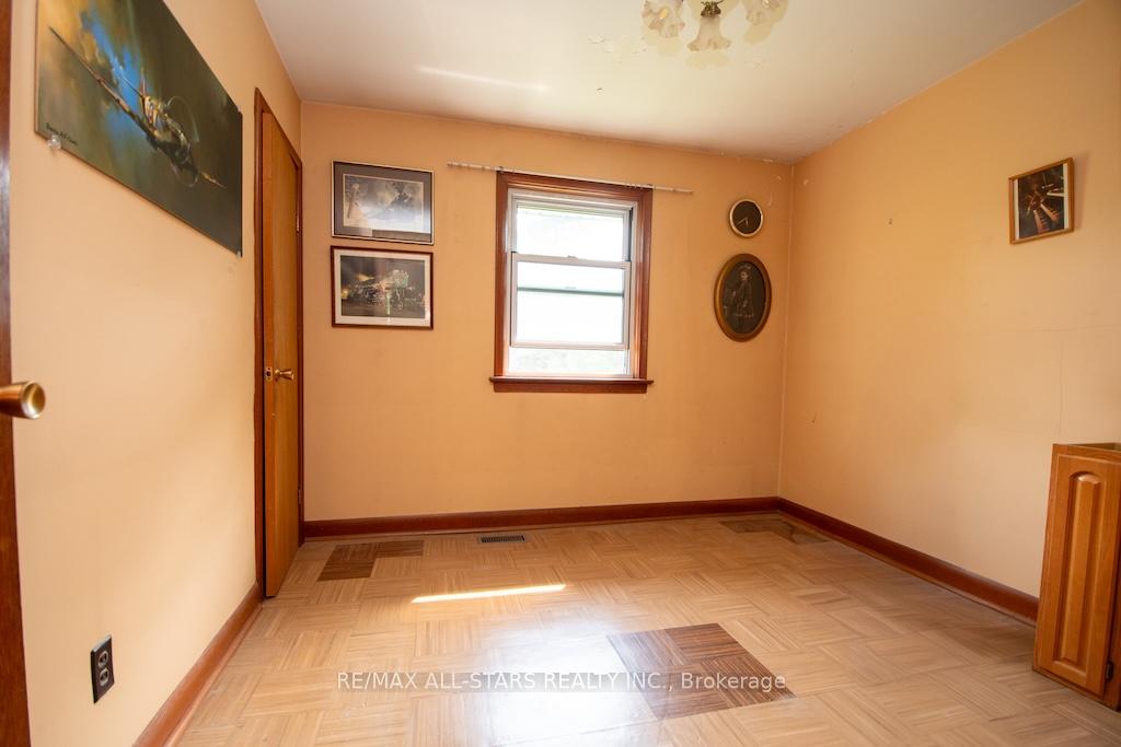 Photo 21 of 59 Queens Road, Whitby, Rural Whitby — HOMEH