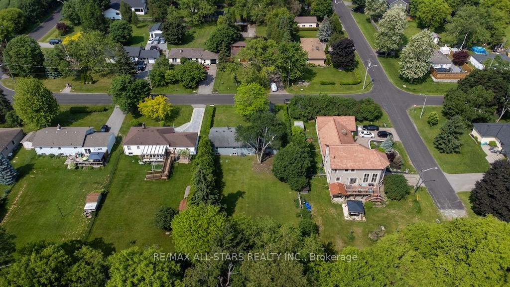 Photo 38 of 59 Queens Road, Whitby, Rural Whitby — HOMEH