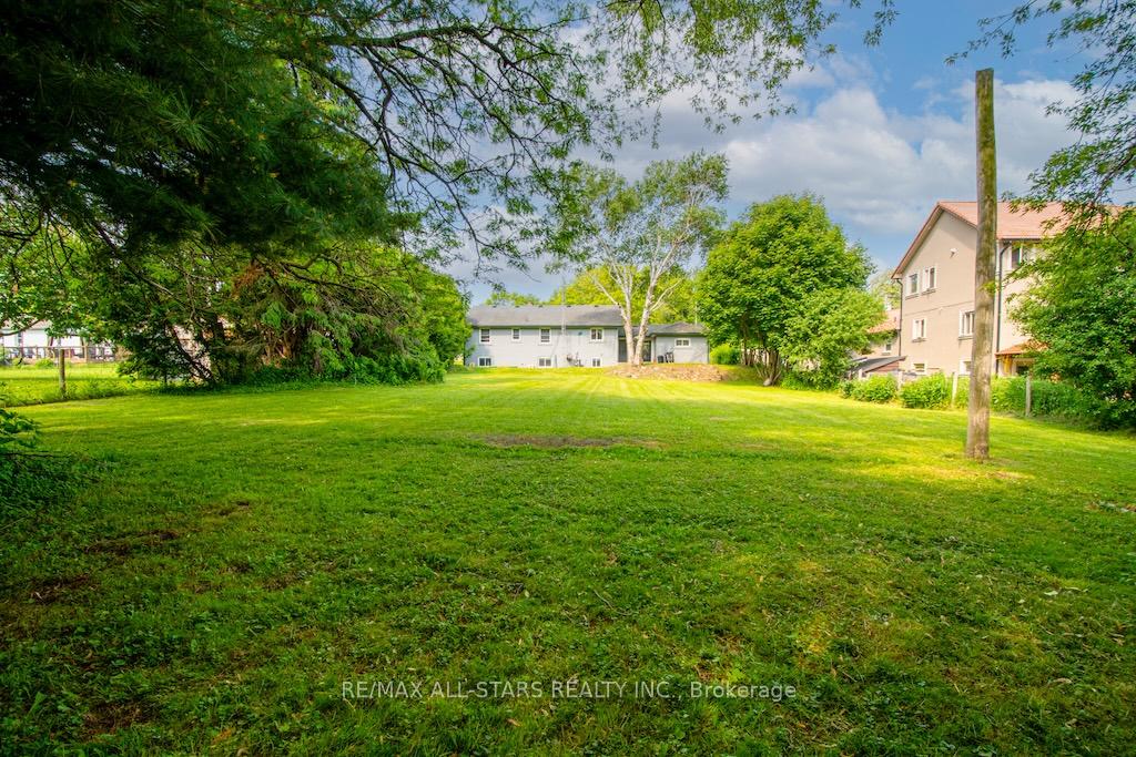 Photo 40 of 59 Queens Road, Whitby, Rural Whitby — HOMEH