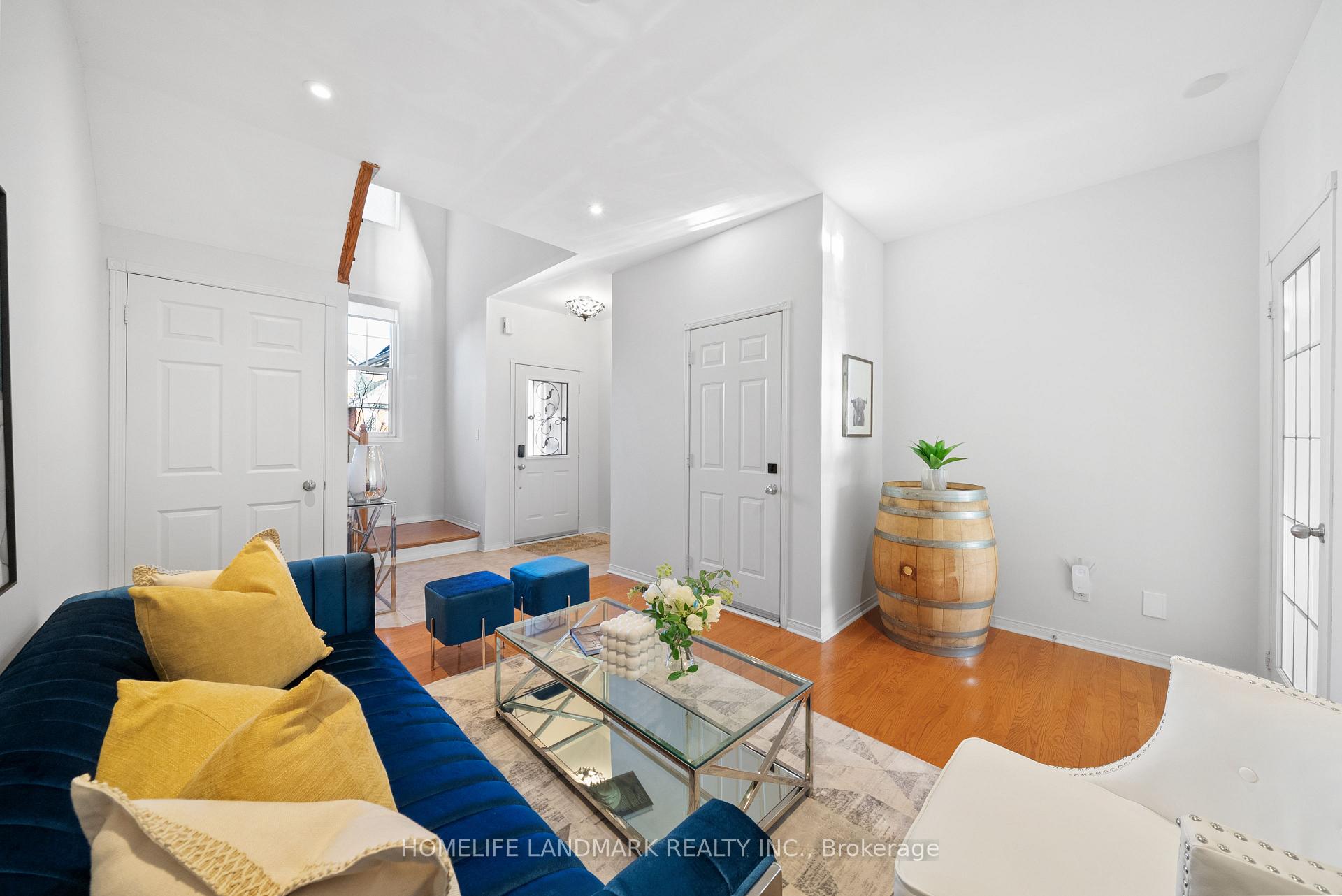 Photo 6 of 22 Riel Drive, Richmond Hill, Oak Ridges — HOMEH