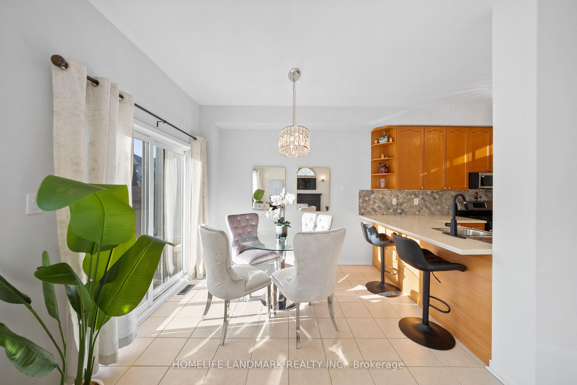 Photo 11 of 22 Riel Drive, Richmond Hill, Oak Ridges — HOMEH