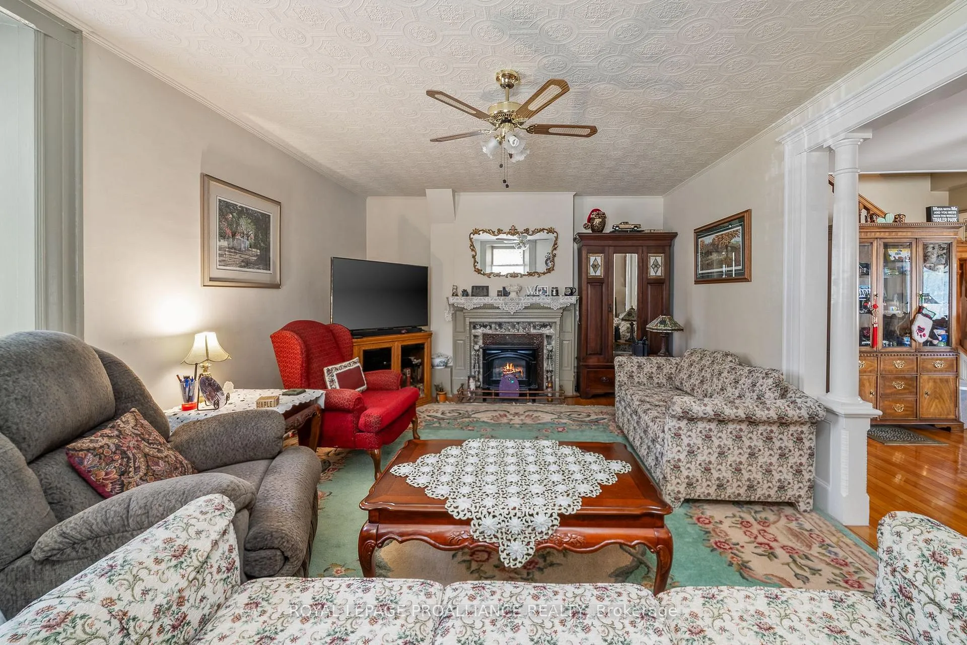 Photo 9 of 41 King Street, Prince Edward County, Picton Ward — HOMEH