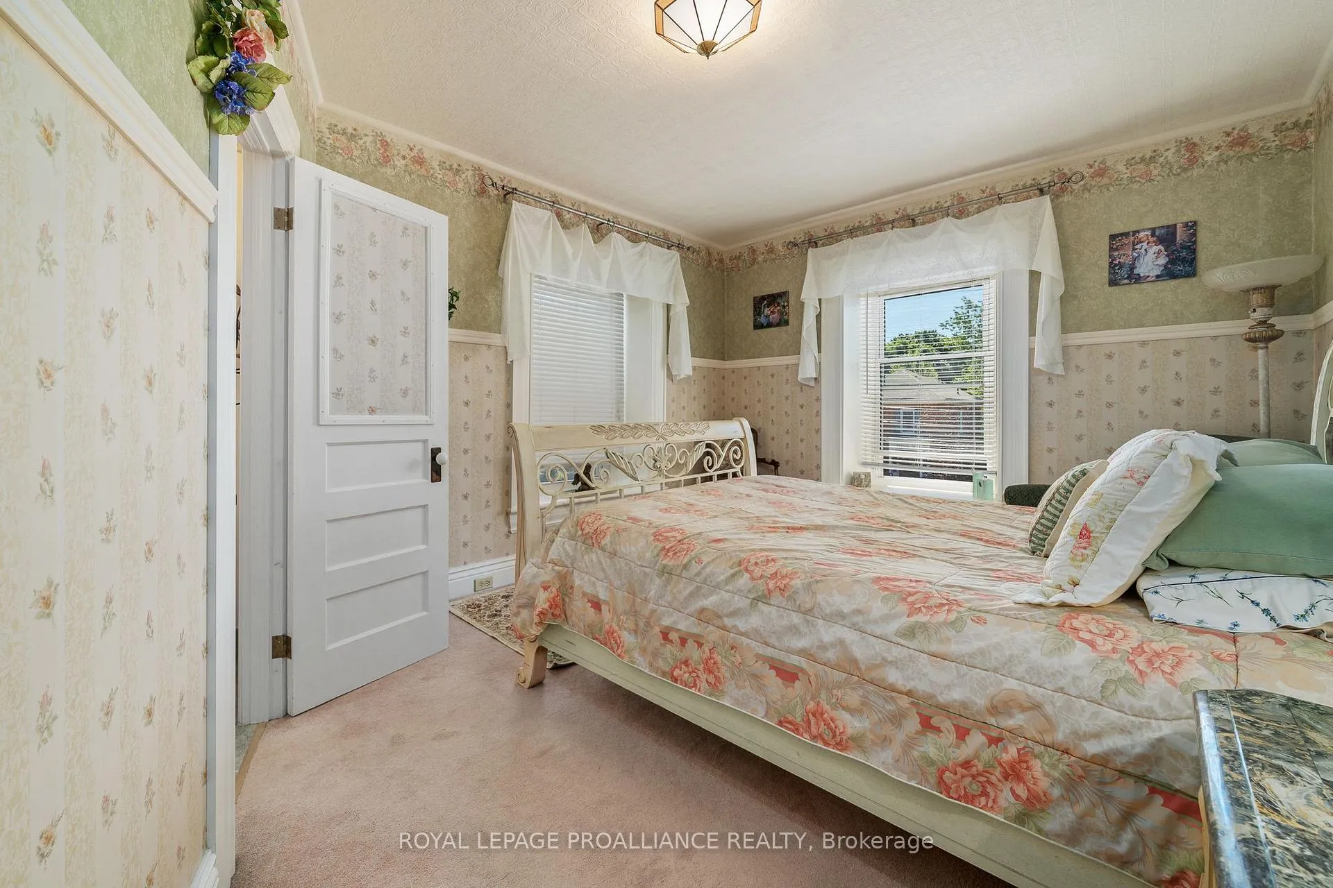 Photo 23 of 41 King Street, Prince Edward County, Picton Ward — HOMEH