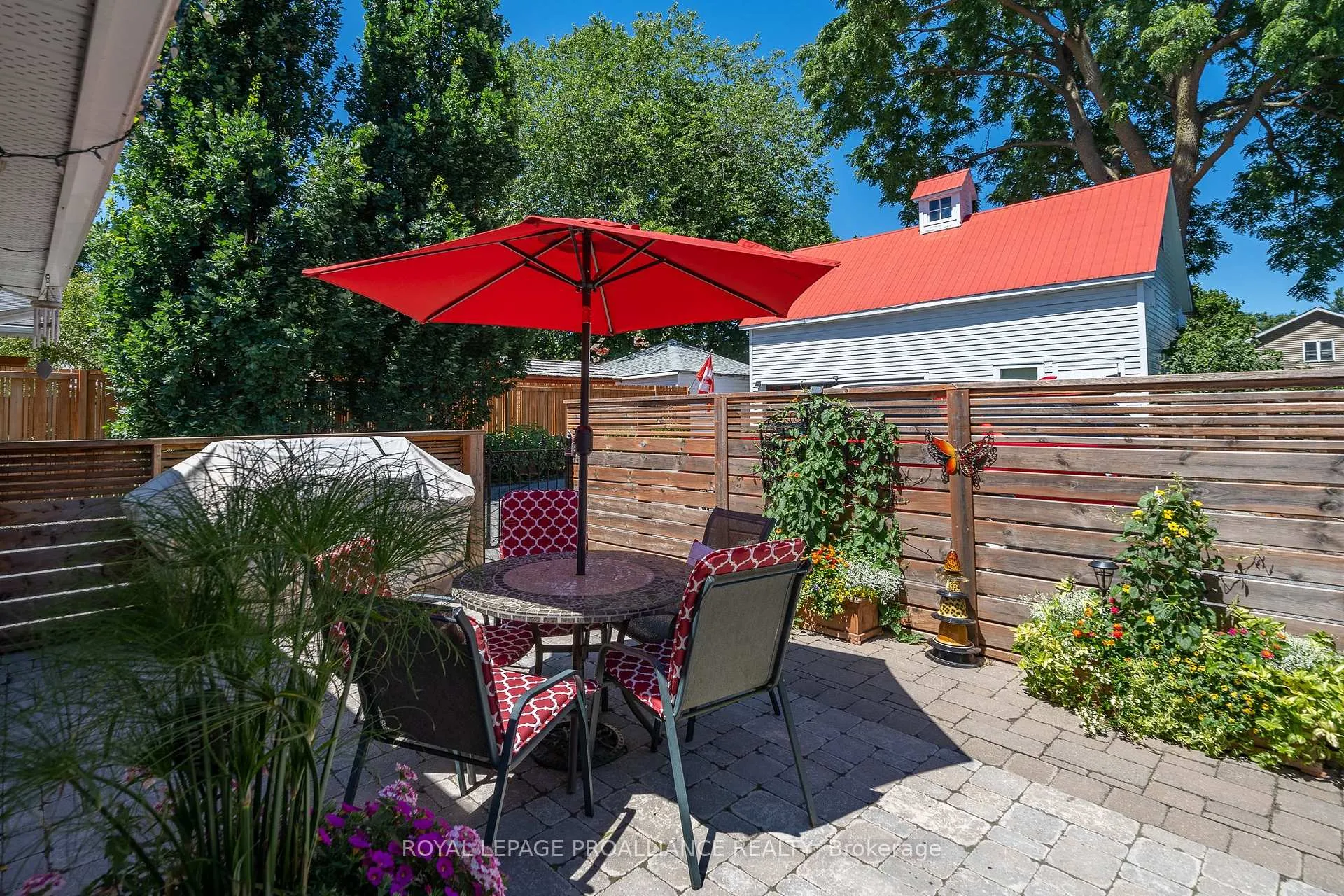 Photo 33 of 41 King Street, Prince Edward County, Picton Ward — HOMEH