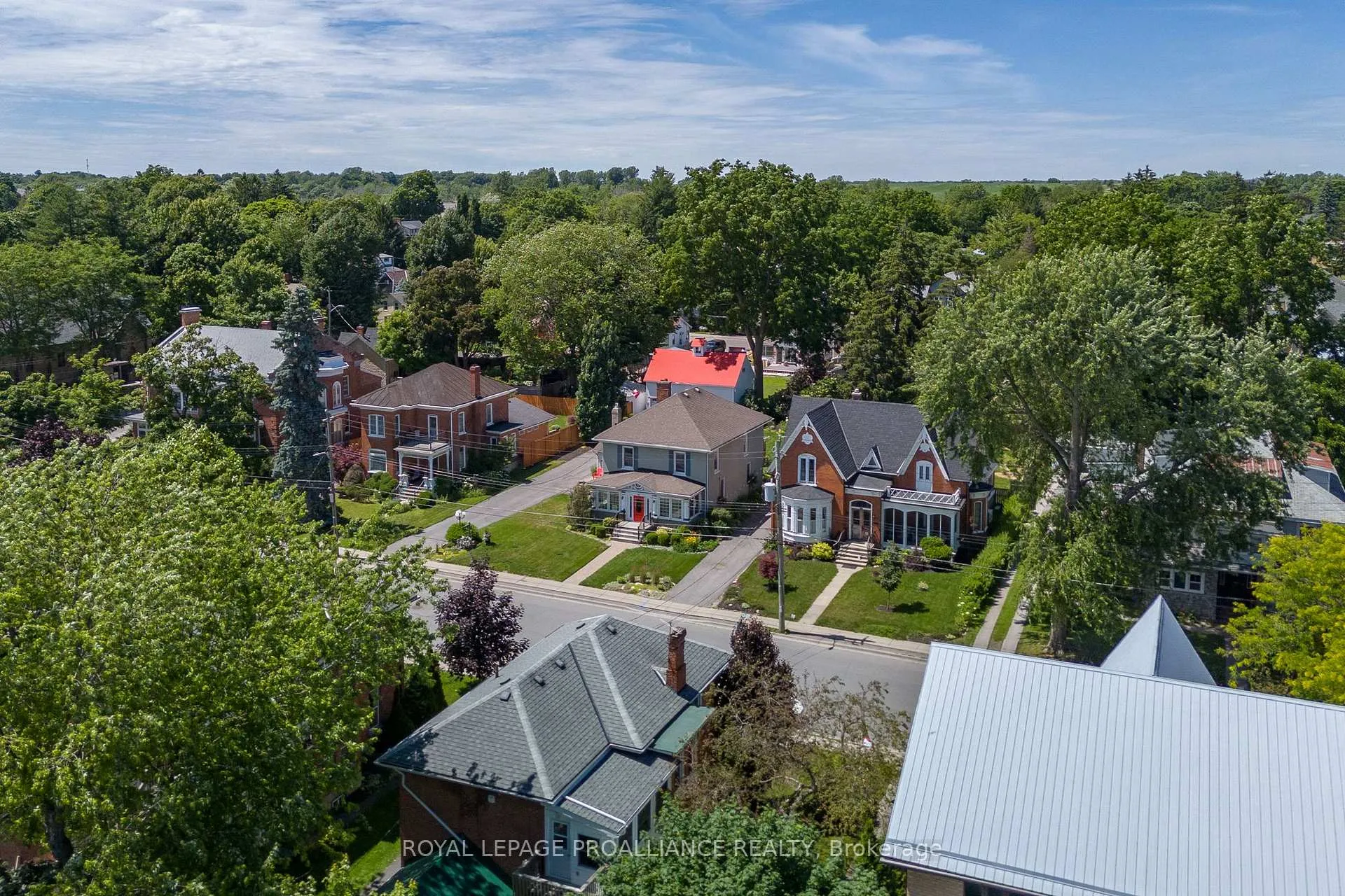 Photo 36 of 41 King Street, Prince Edward County, Picton Ward — HOMEH