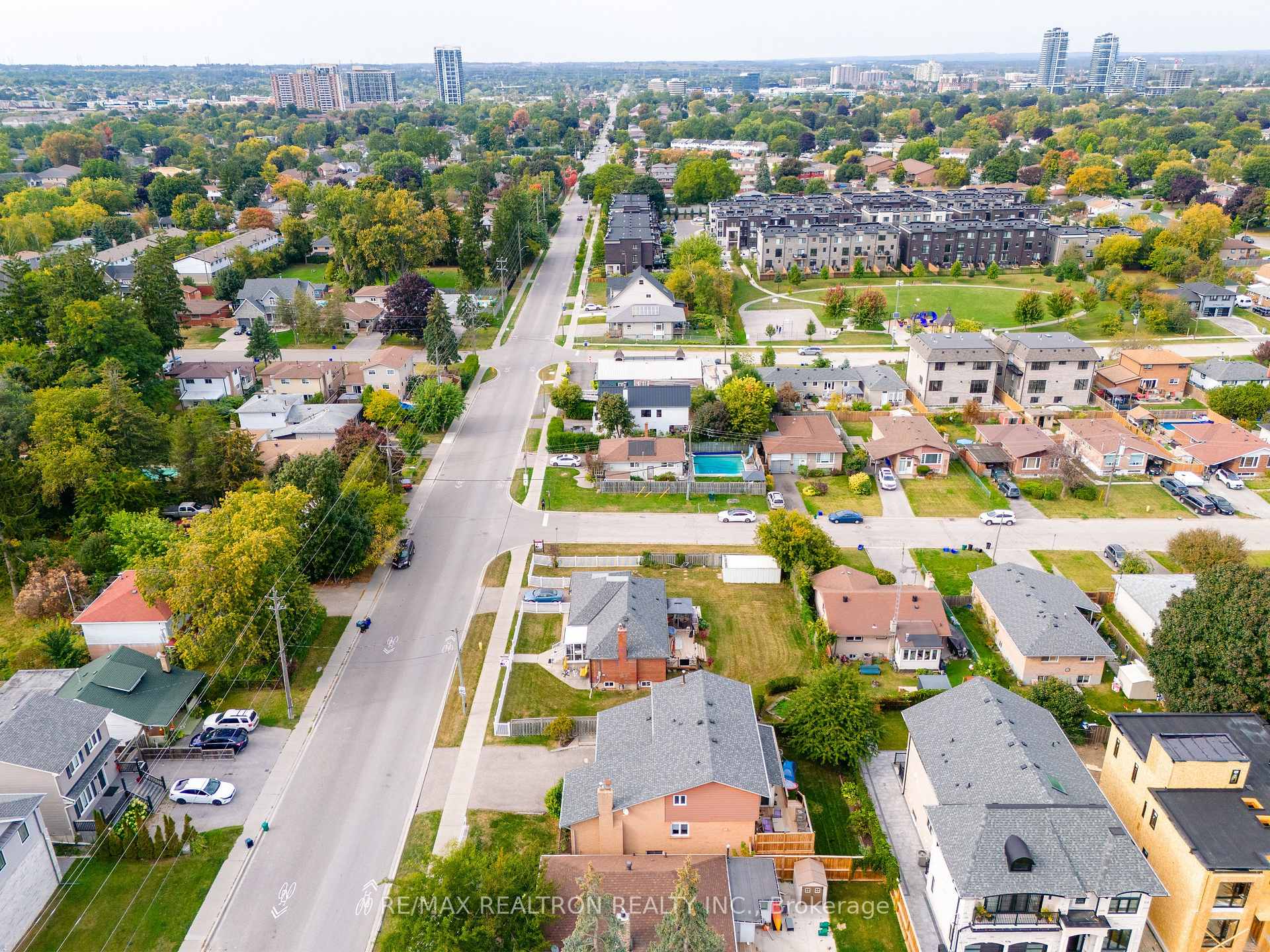 Photo 19 of 675 Liverpool Road, Pickering, Bay Ridges — HOMEH