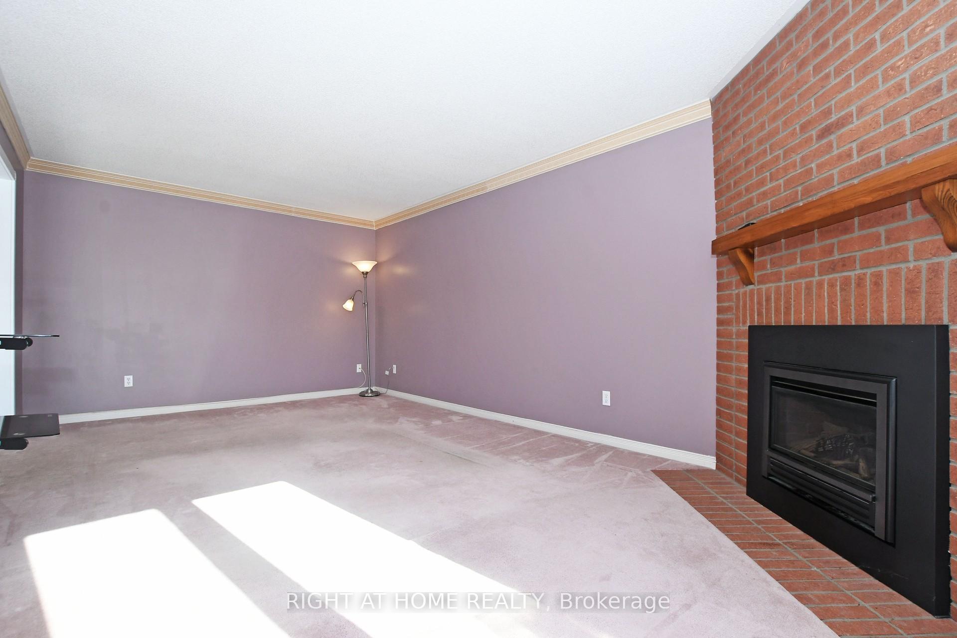 Photo 8 of 53 Mandel Crescent, Richmond Hill, Devonsleigh — HOMEH
