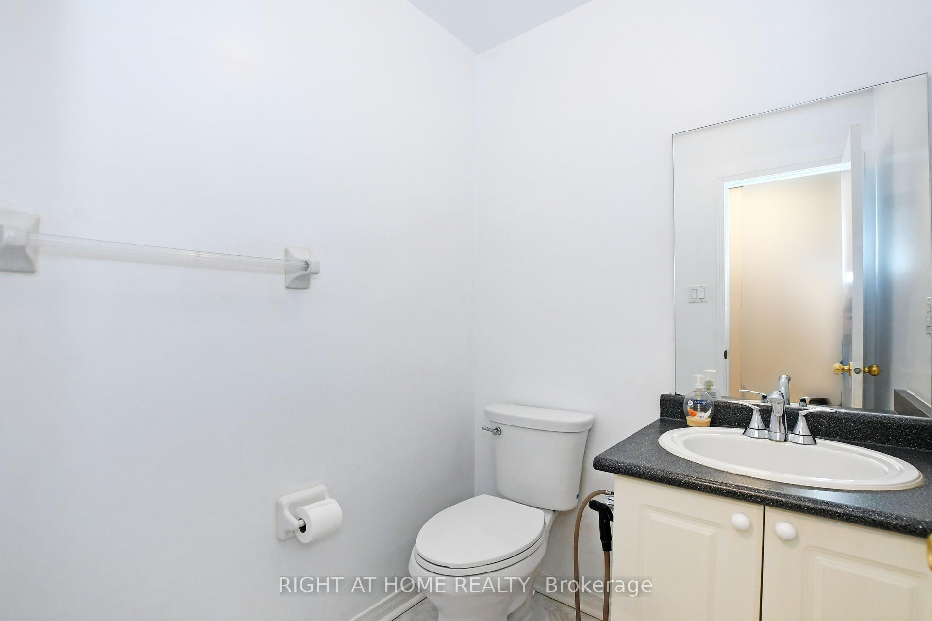 Photo 16 of 53 Mandel Crescent, Richmond Hill, Devonsleigh — HOMEH