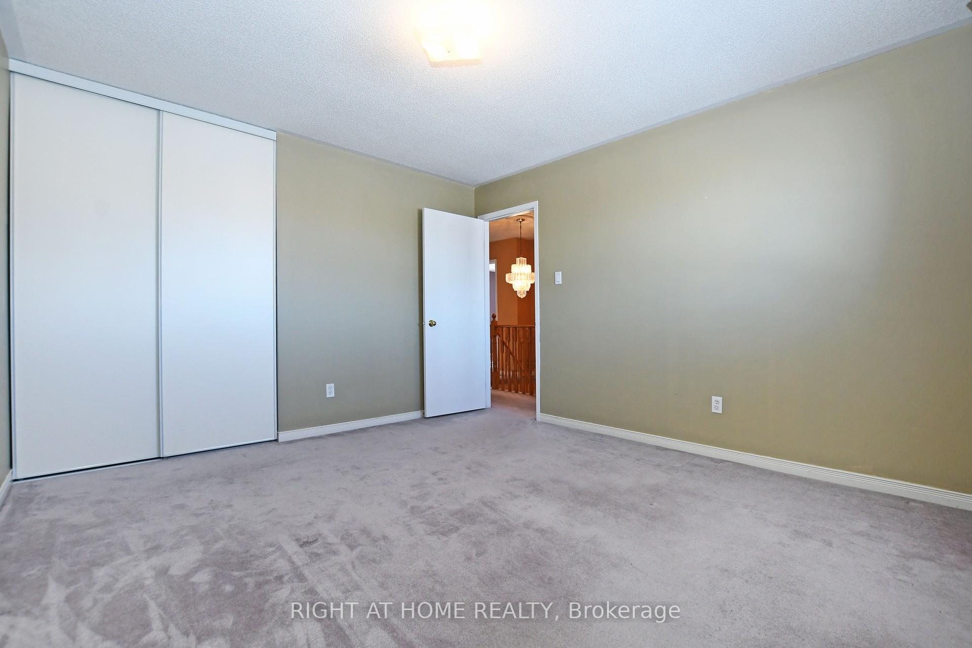 Photo 20 of 53 Mandel Crescent, Richmond Hill, Devonsleigh — HOMEH