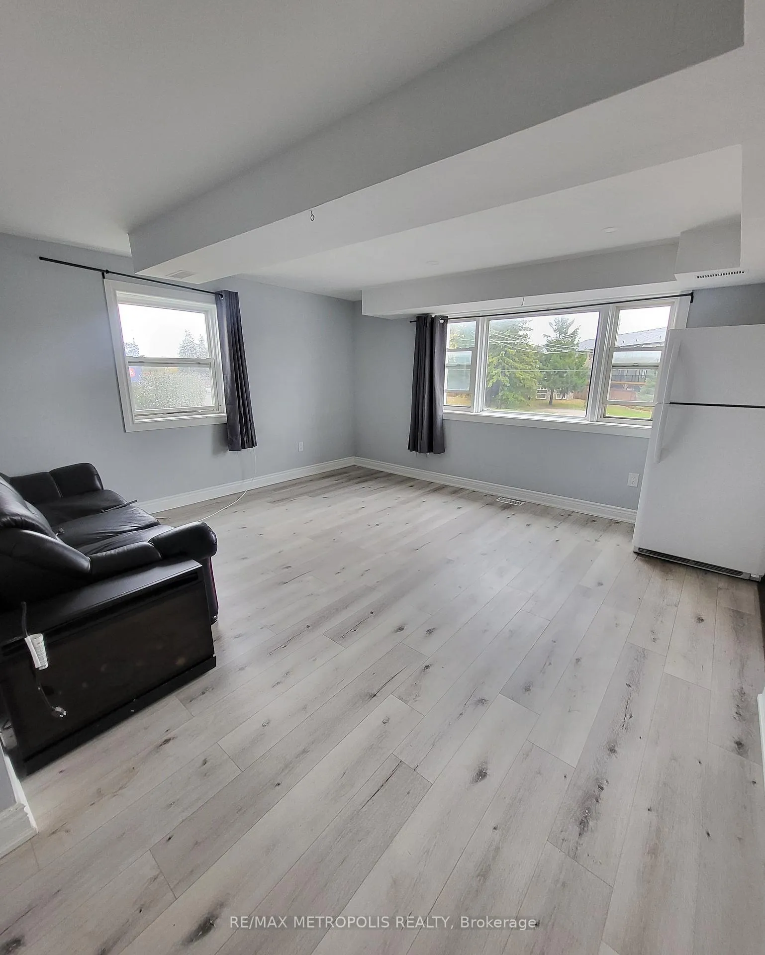 Photo 1 of Unit 1, 531 Essa Road, Barrie, Holly — HOMEH