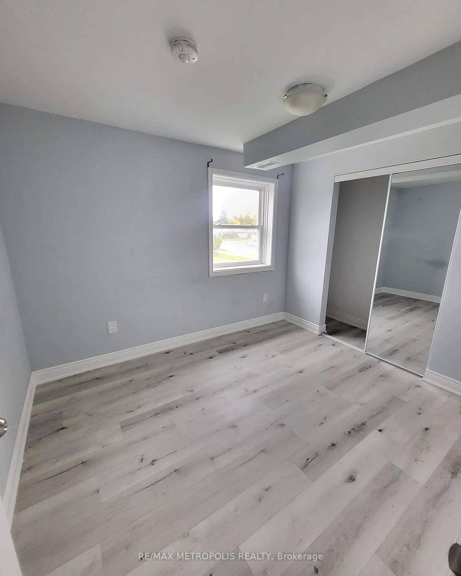 Photo 5 of Unit 1, 531 Essa Road, Barrie, Holly — HOMEH