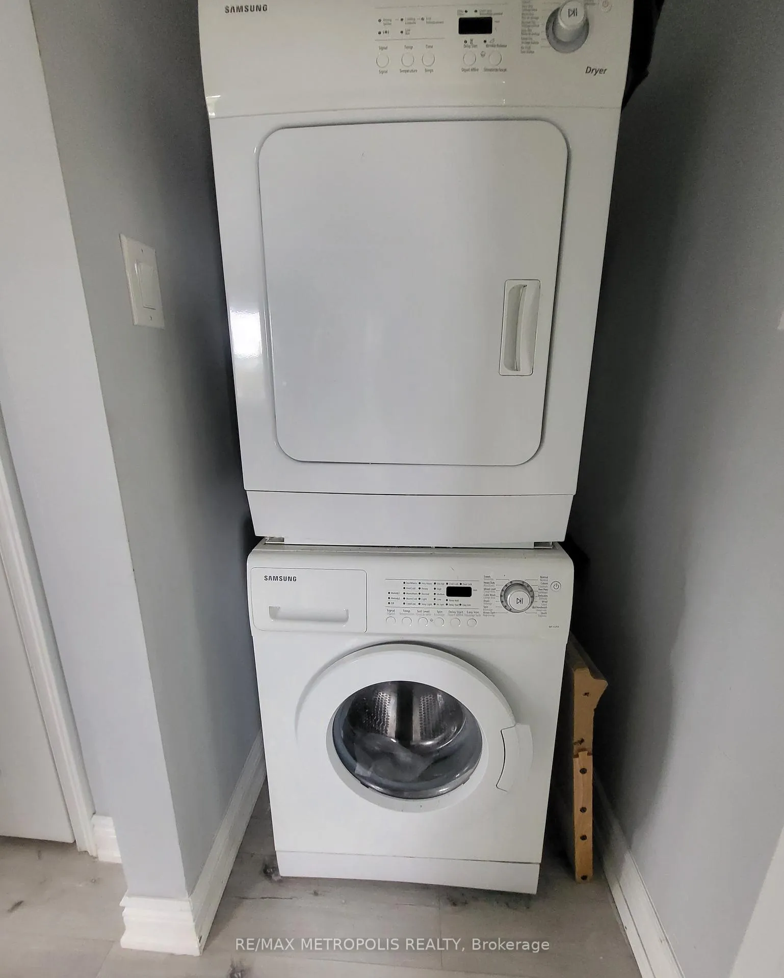 Photo 12 of Unit 1, 531 Essa Road, Barrie, Holly — HOMEH