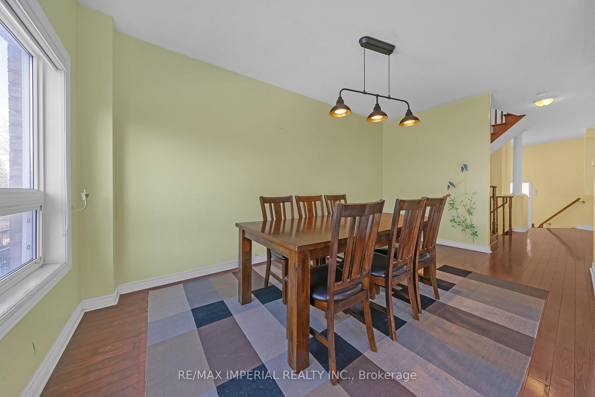 Photo 11 of 82 Santa Maria Trail, Vaughan, Vellore Village — HOMEH
