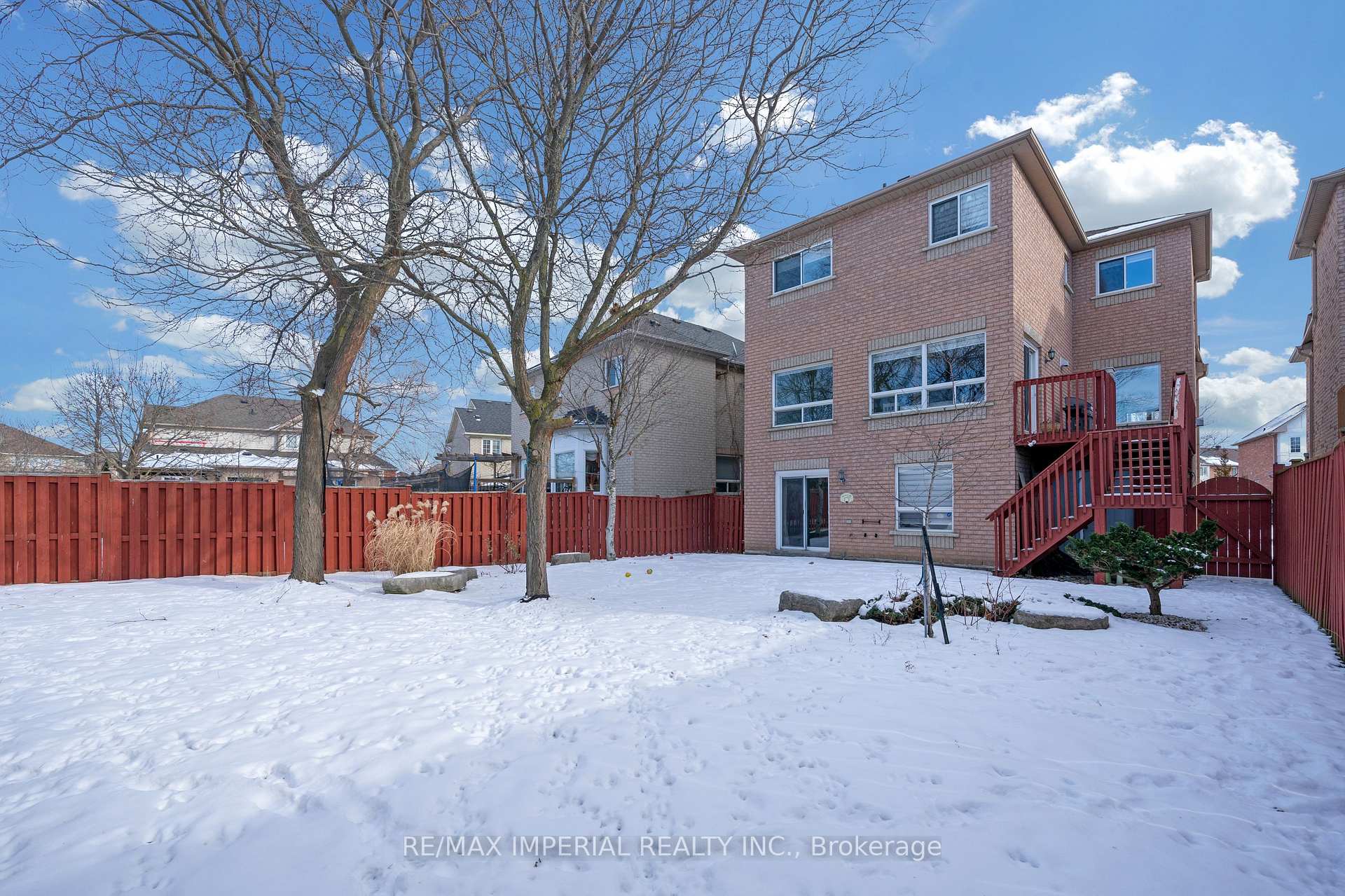 Photo 35 of 82 Santa Maria Trail, Vaughan, Vellore Village — HOMEH