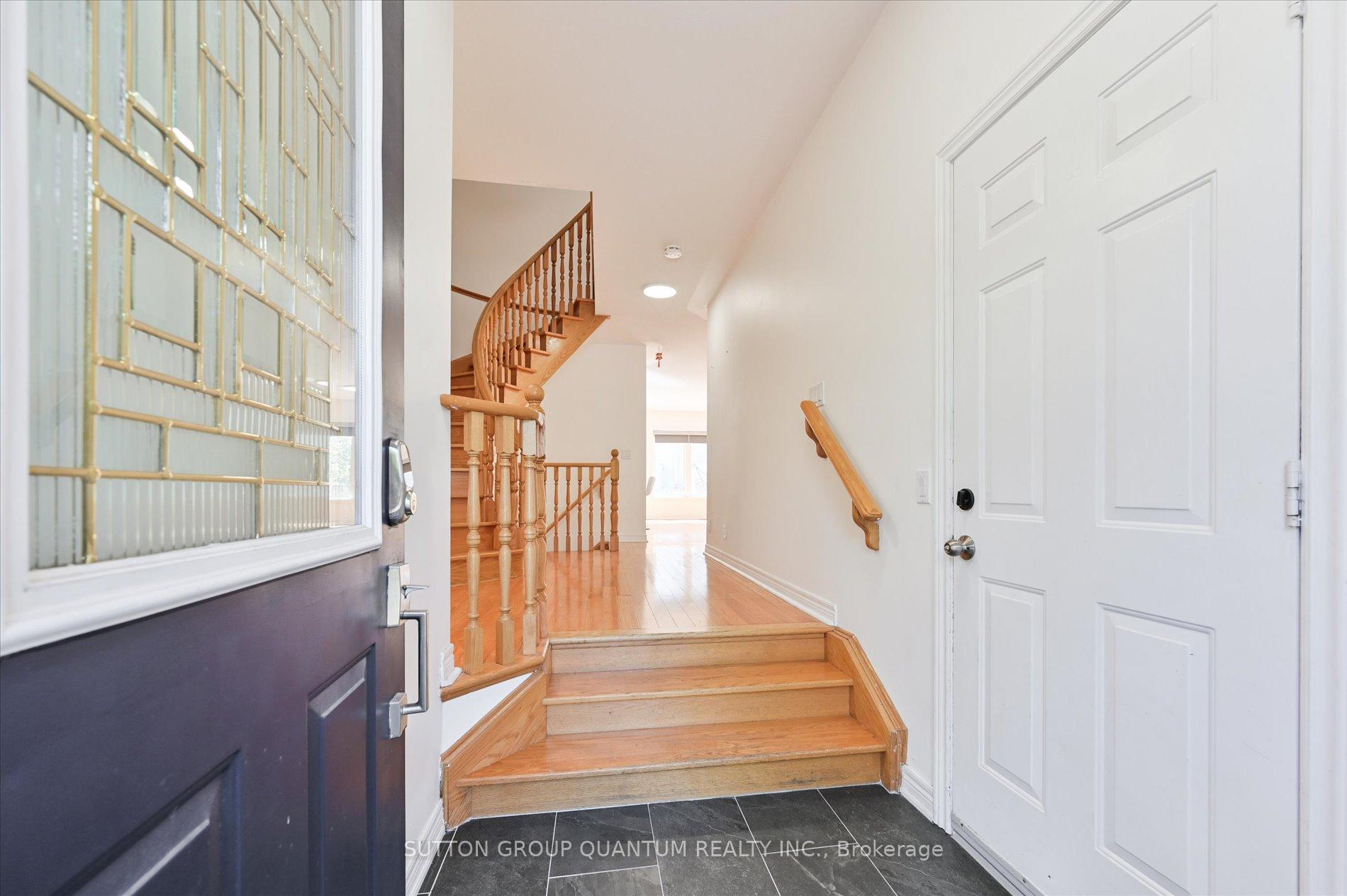 Photo 5 of 59 Marshview Avenue, Aurora, Bayview Northeast — HOMEH