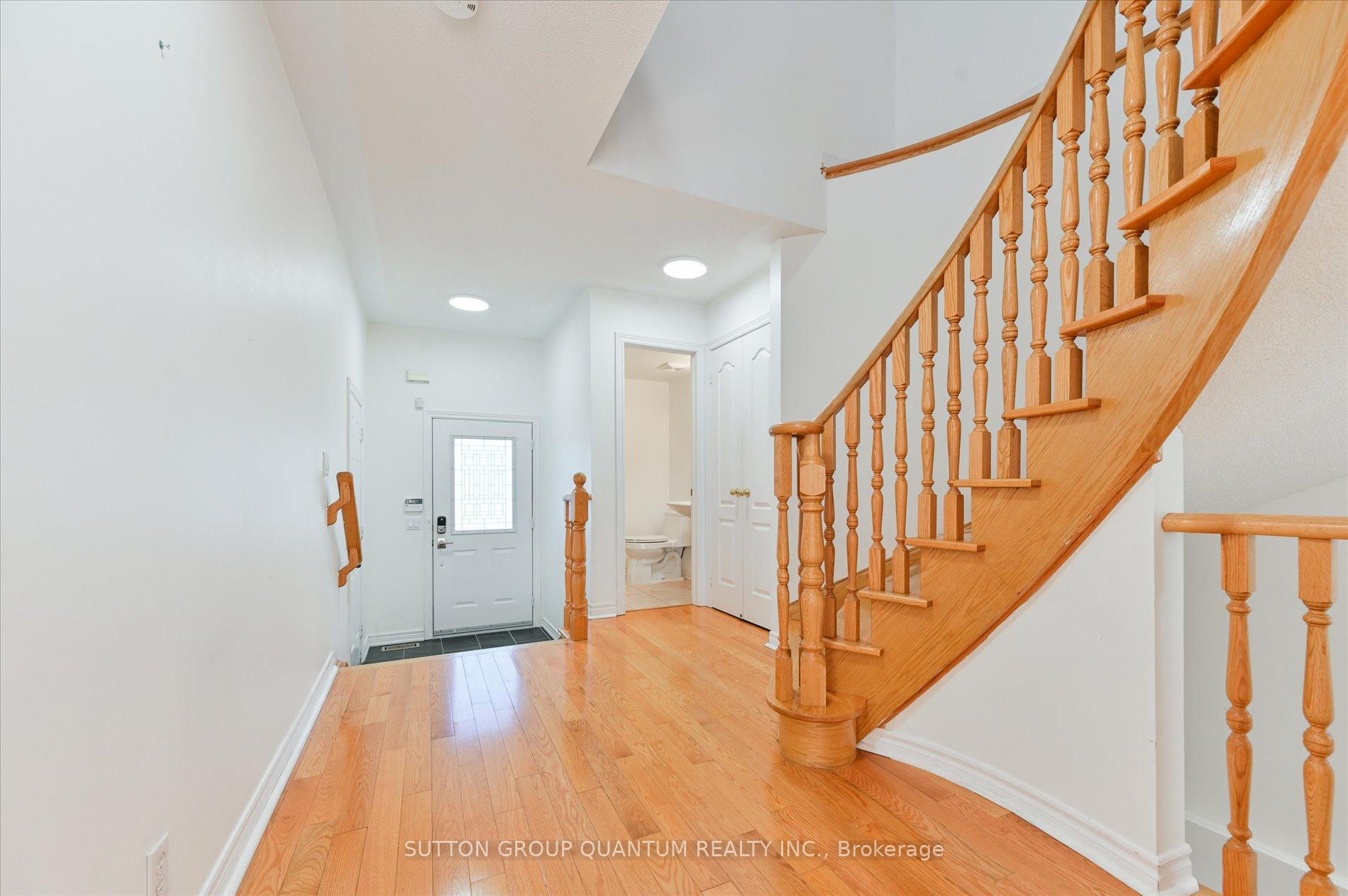Photo 2 of 59 Marshview Avenue, Aurora, Bayview Northeast — HOMEH