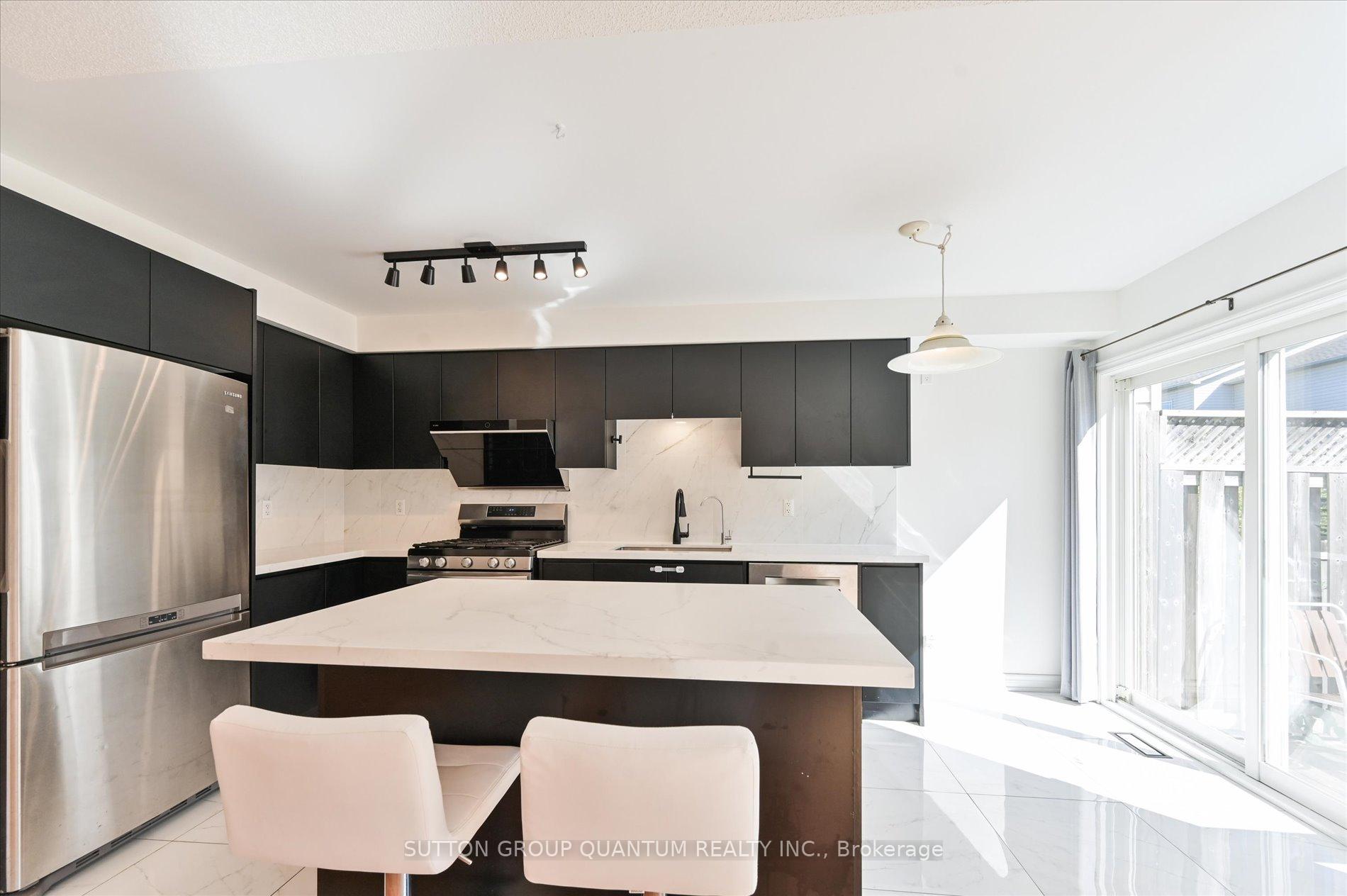 Photo 9 of 59 Marshview Avenue, Aurora, Bayview Northeast — HOMEH