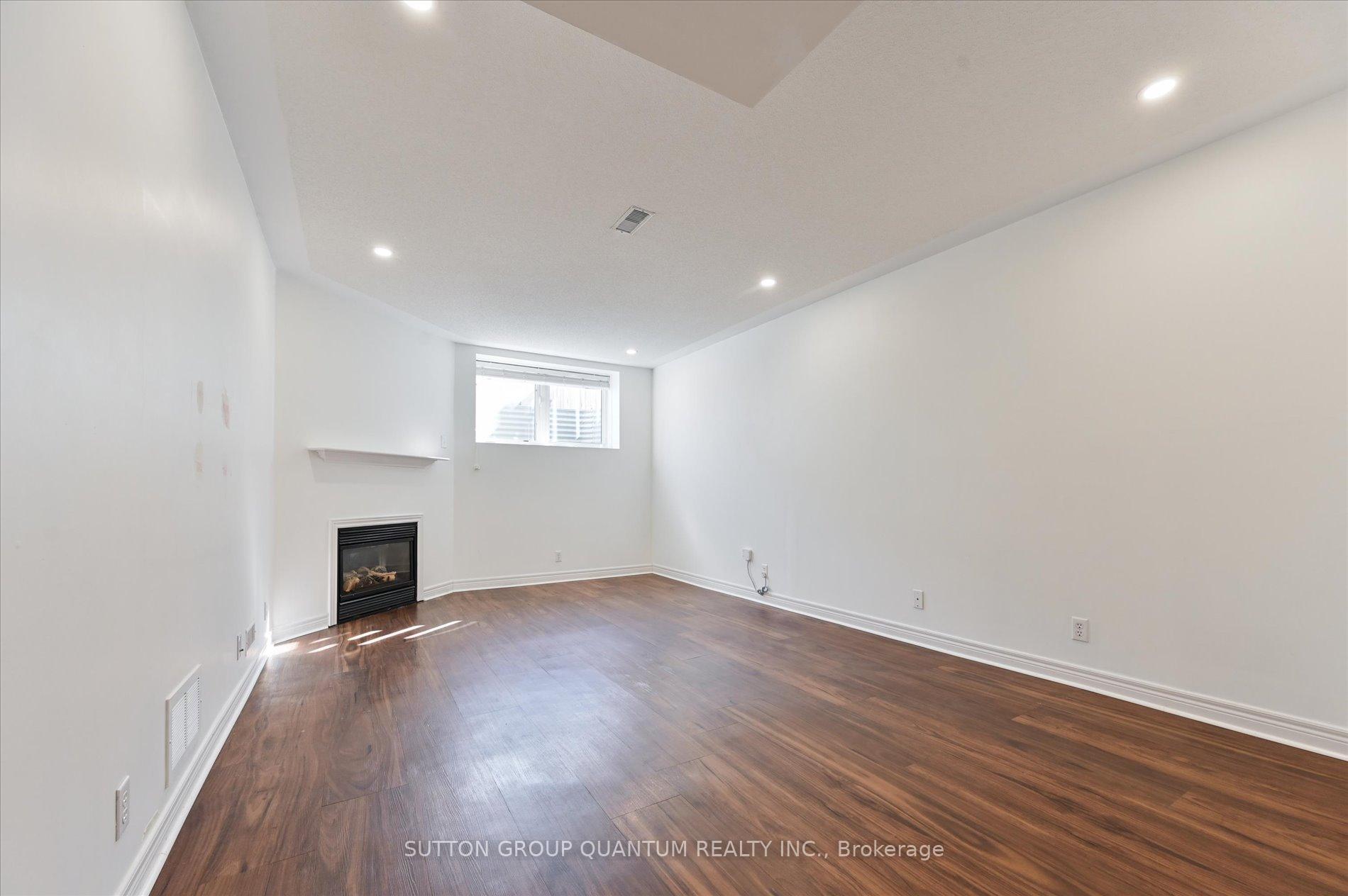 Photo 28 of 59 Marshview Avenue, Aurora, Bayview Northeast — HOMEH