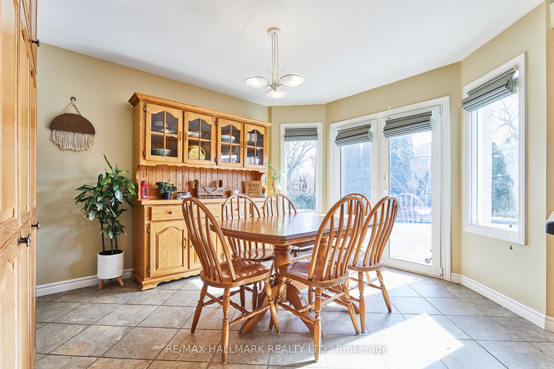 Photo 8 of 1302 Cornell Court, Pickering, Liverpool — HOMEH