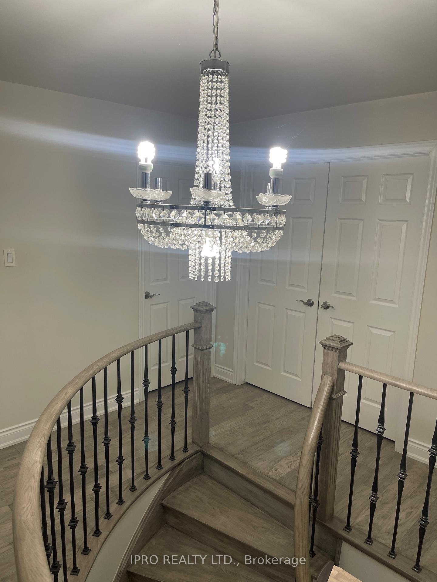 Photo 34 of 27 Silver Arrow Crescent, Vaughan, Maple — HOMEH
