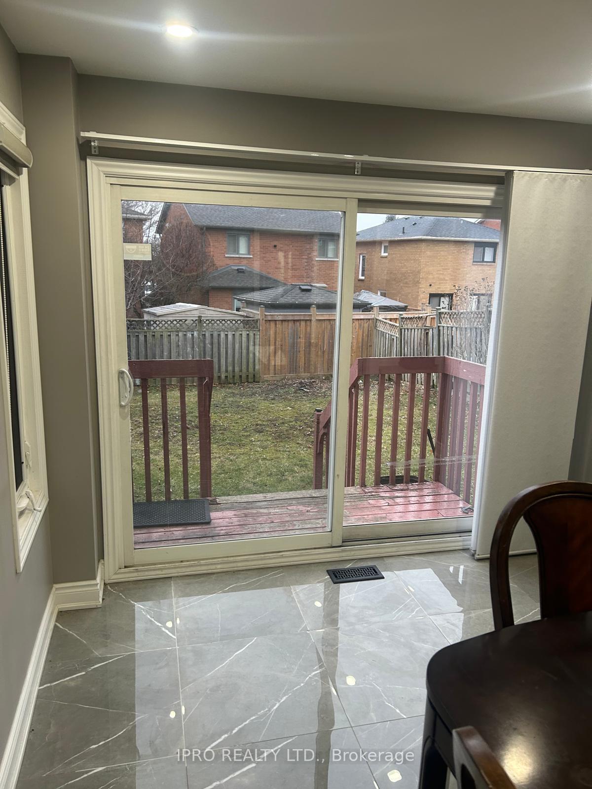 Photo 40 of 27 Silver Arrow Crescent, Vaughan, Maple — HOMEH