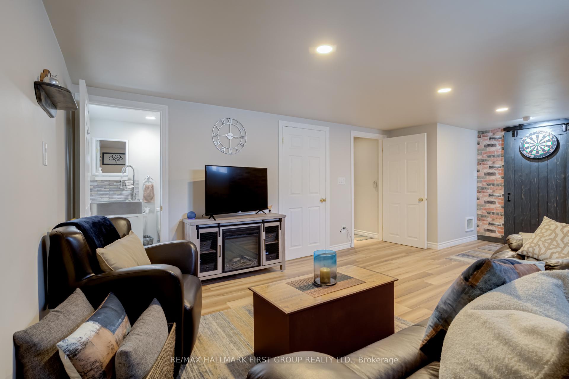 Photo 17 of 729 Cortez Avenue, Pickering, Bay Ridges — HOMEH