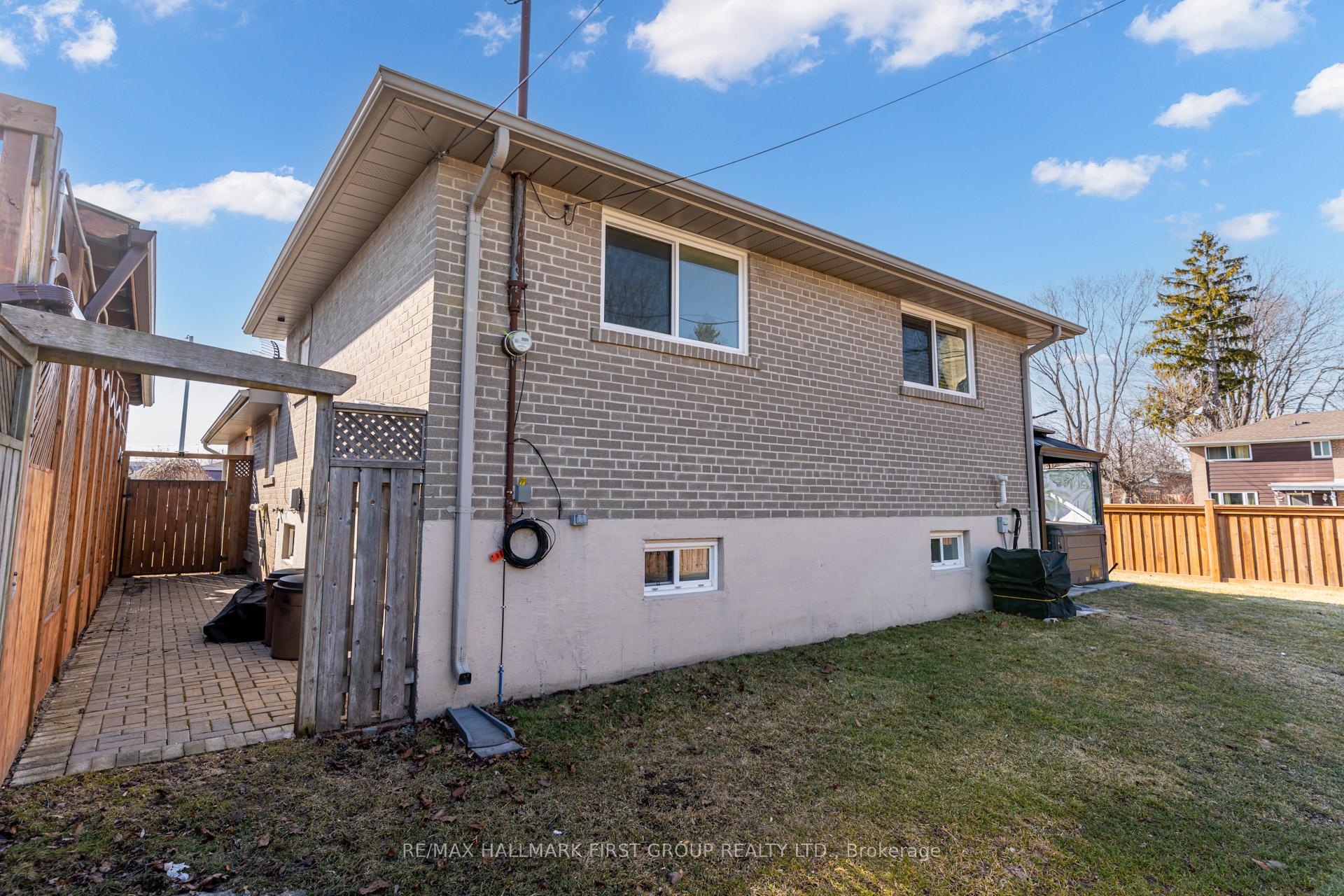 Photo 26 of 729 Cortez Avenue, Pickering, Bay Ridges — HOMEH