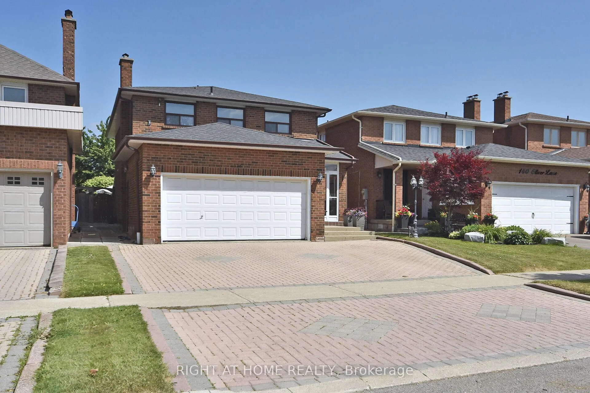 Photo 1 of 136 Oliver Lane, Vaughan, Maple — HOMEH